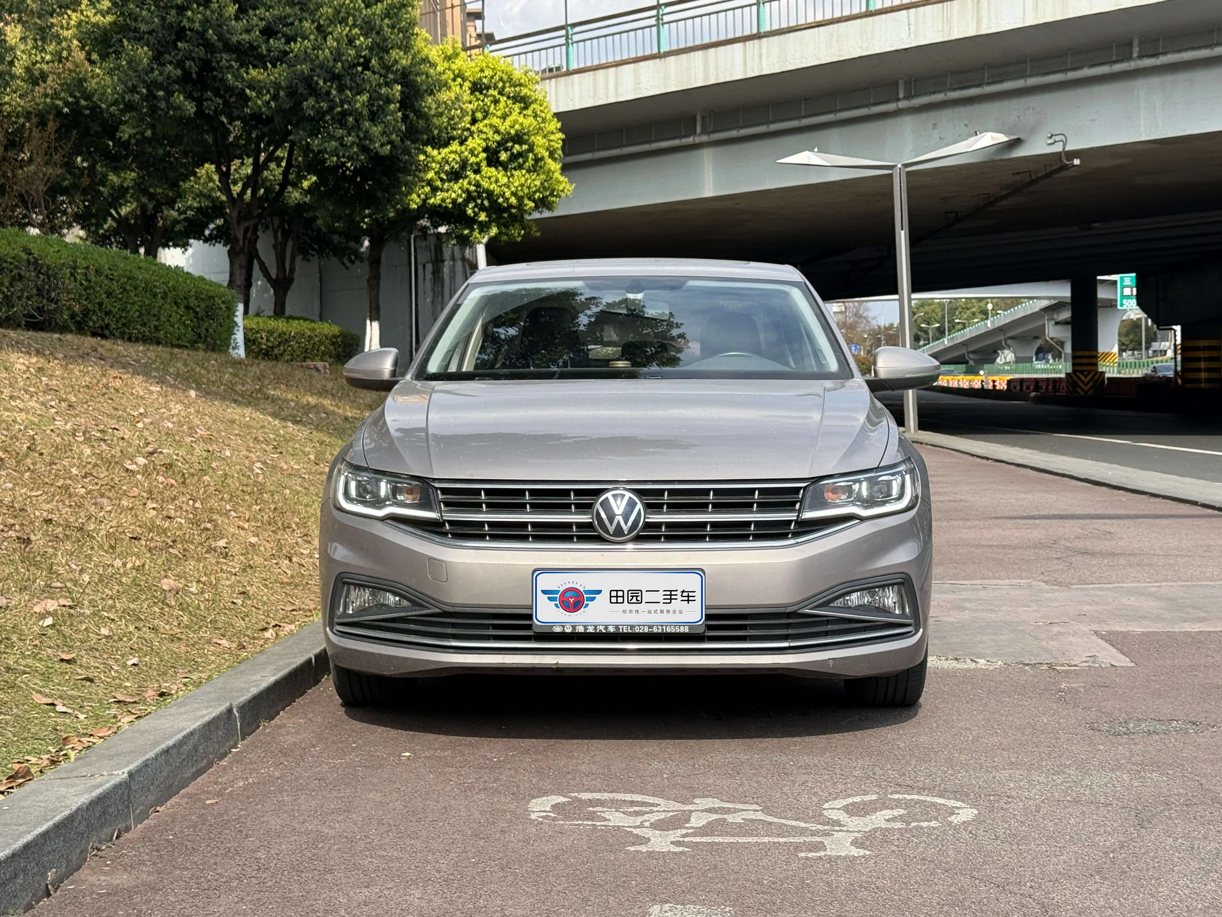 Volkswagen Bora  из Китая