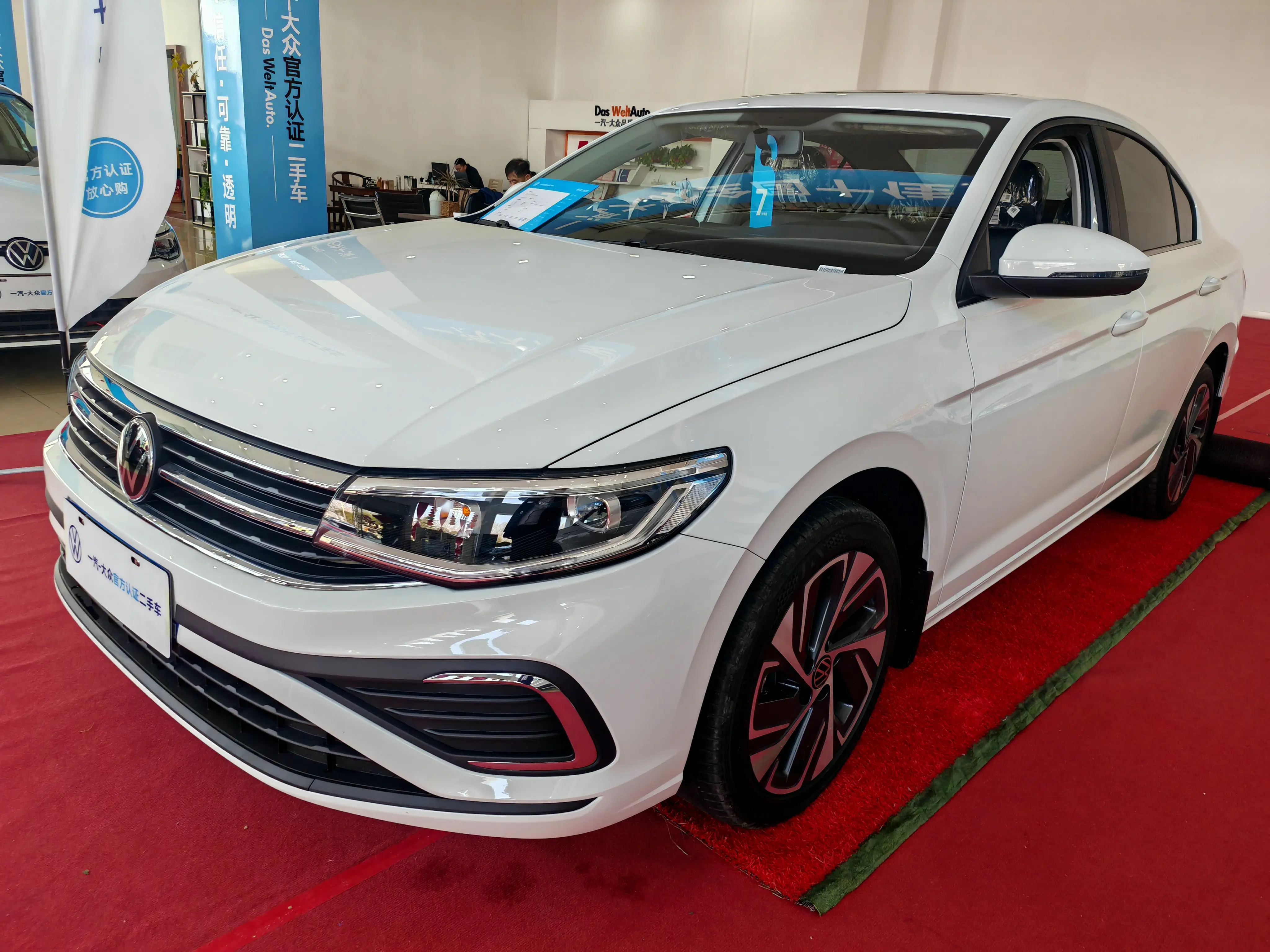 Volkswagen Bora  из Китая