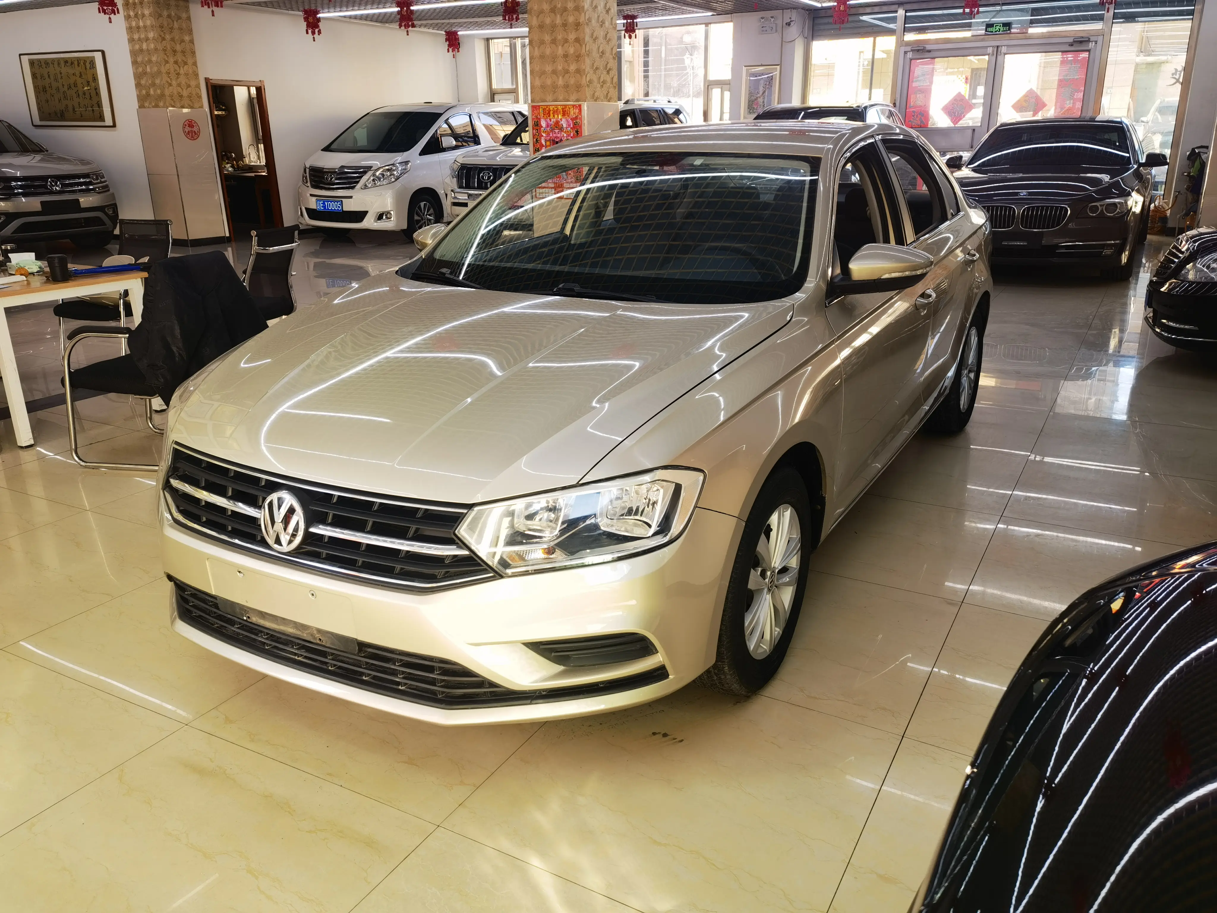 Volkswagen Bora  из Китая