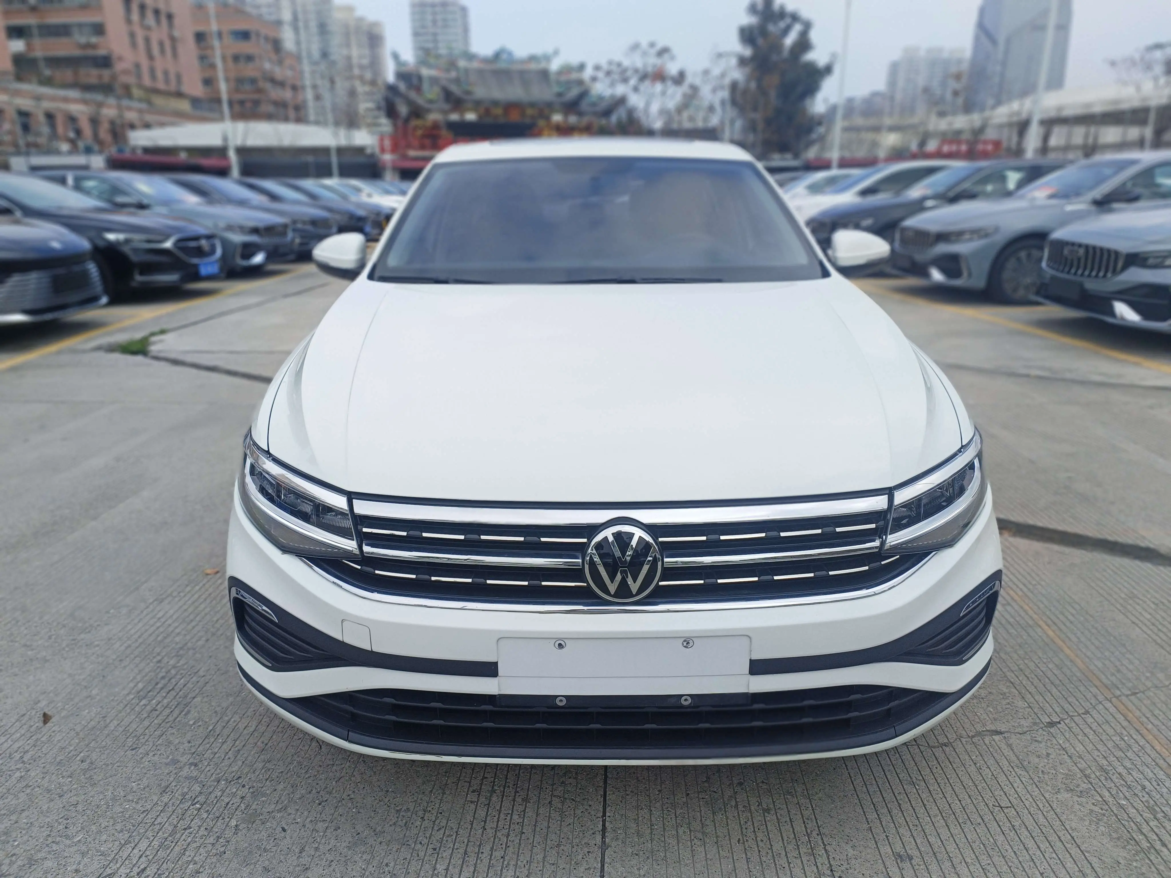 Volkswagen Bora  из Китая