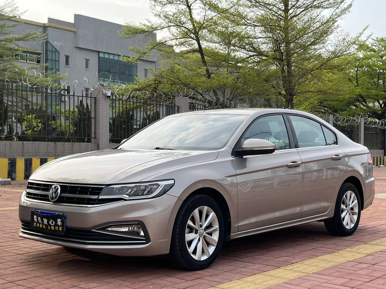 Volkswagen Bora  из Китая