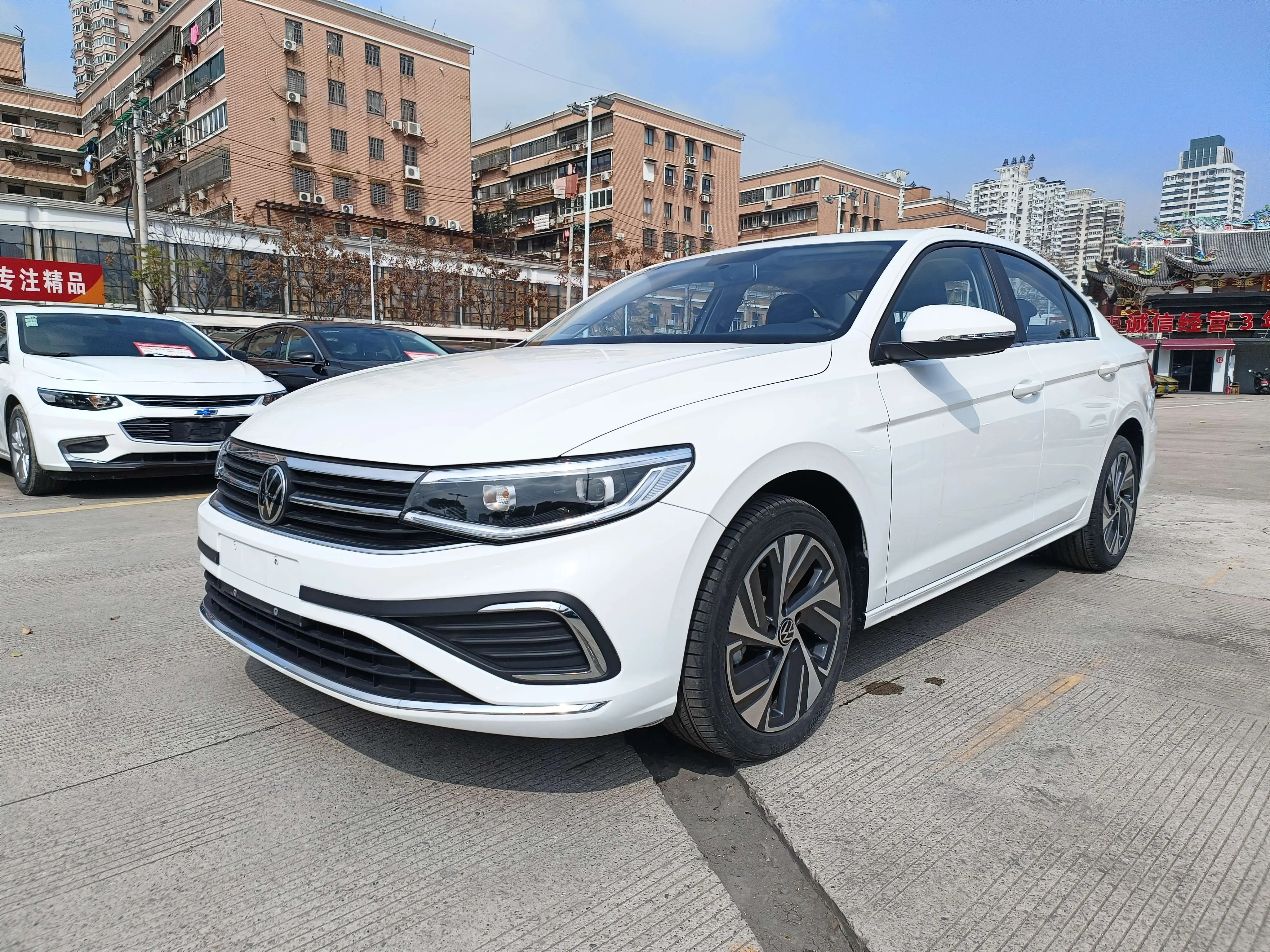 Volkswagen Bora  из Китая