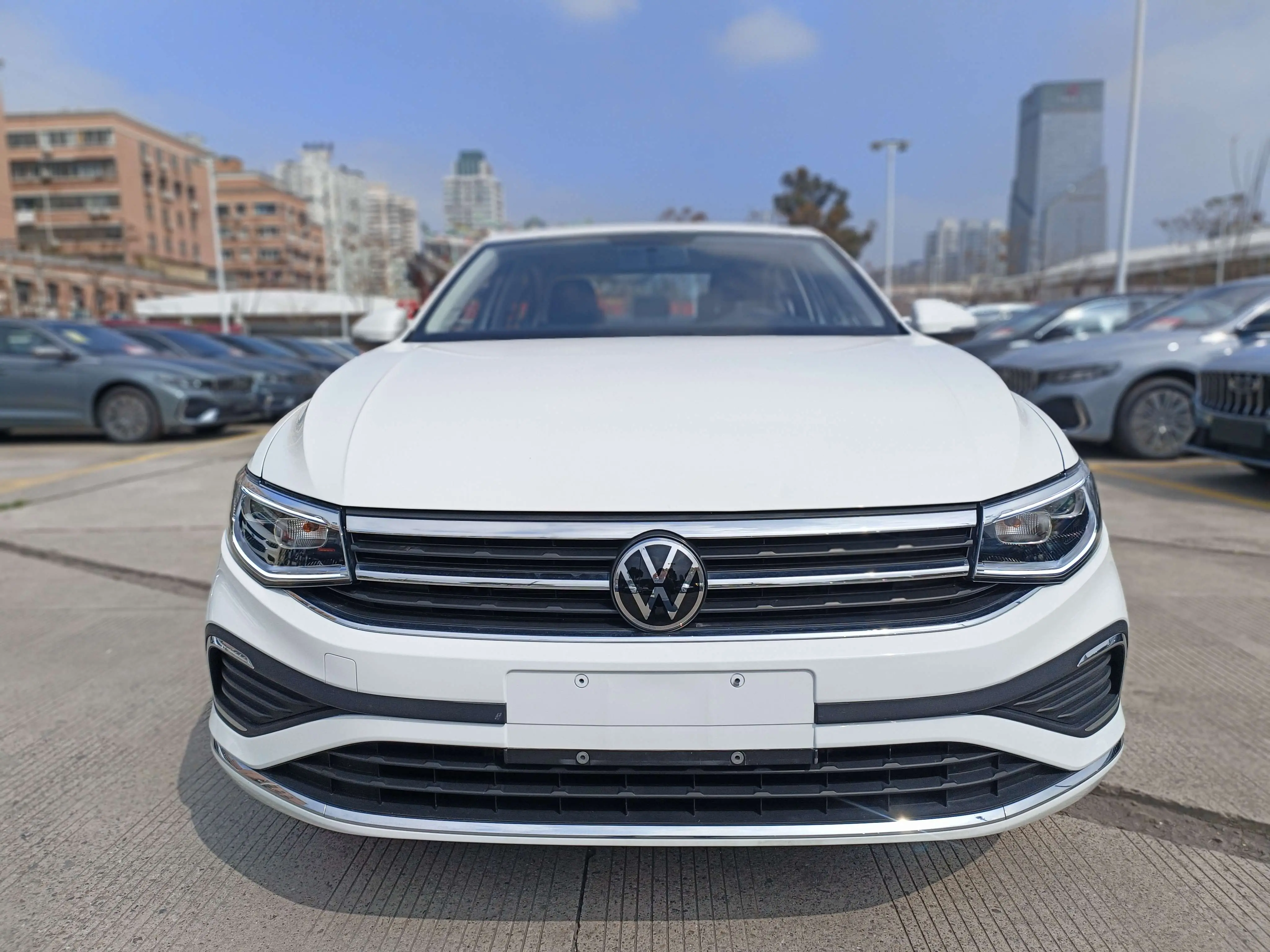 Volkswagen Bora  из Китая