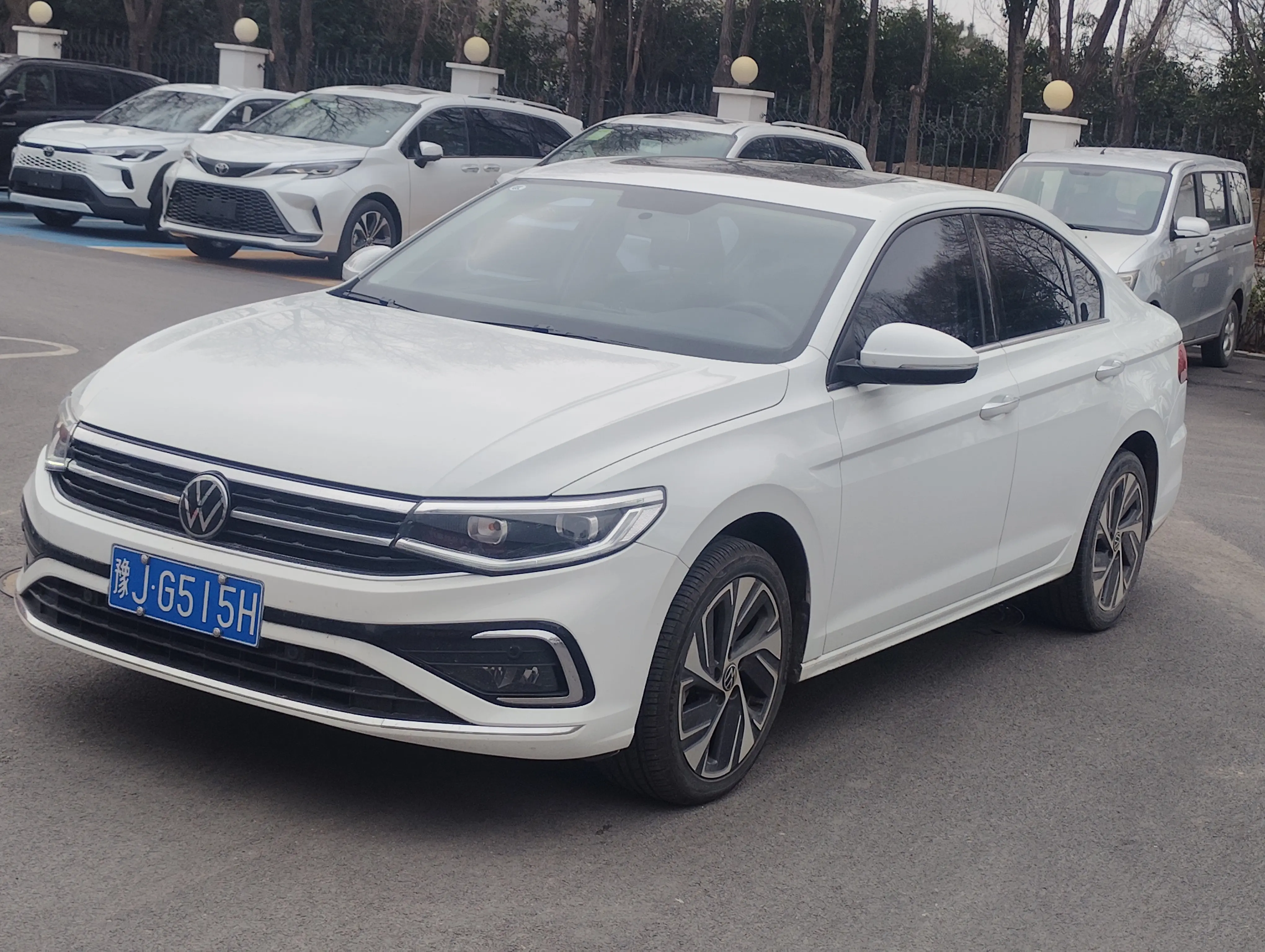 Volkswagen Bora  из Китая