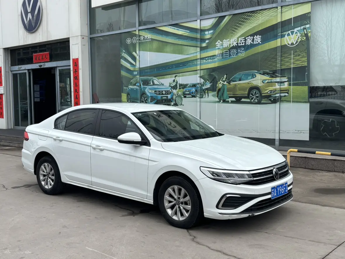 Volkswagen Bora  из Китая