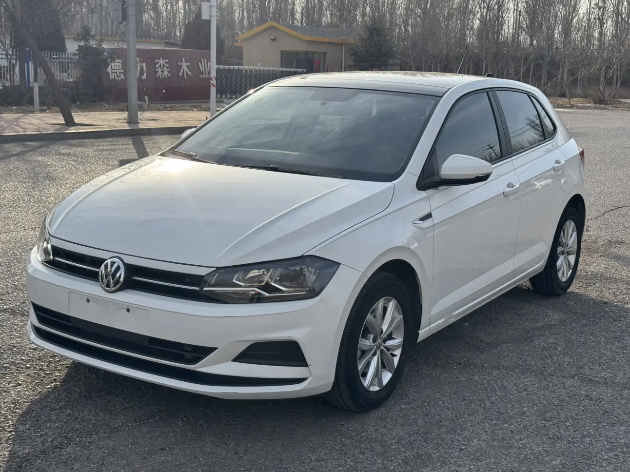 Volkswagen Polo  из Китая