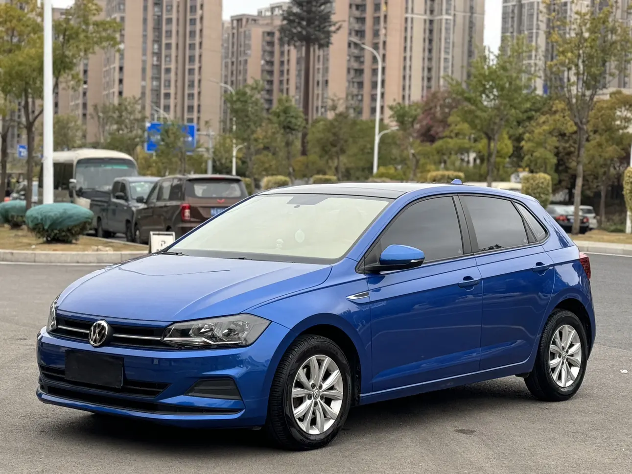 Volkswagen Polo  из Китая