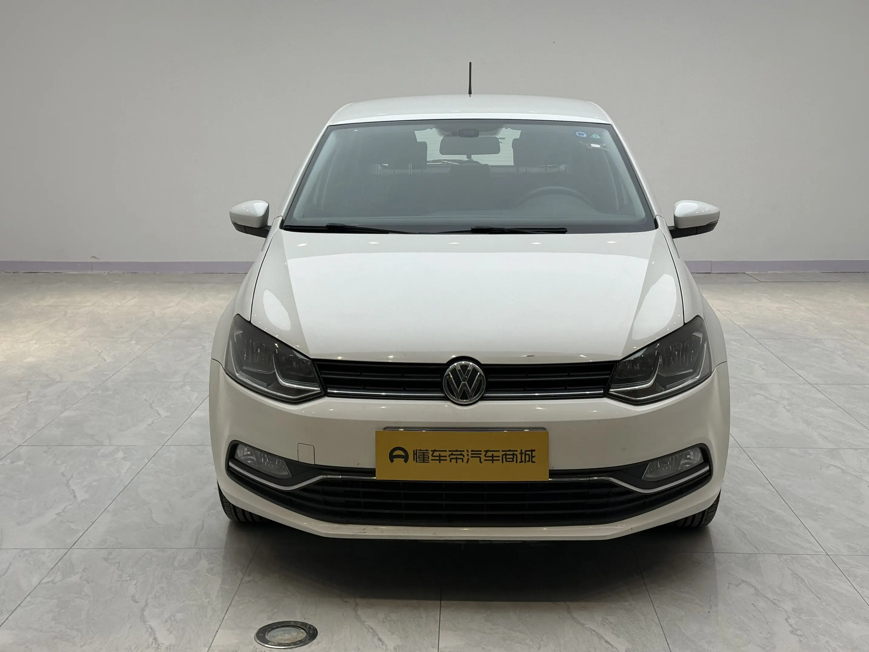 Volkswagen Polo  из Китая