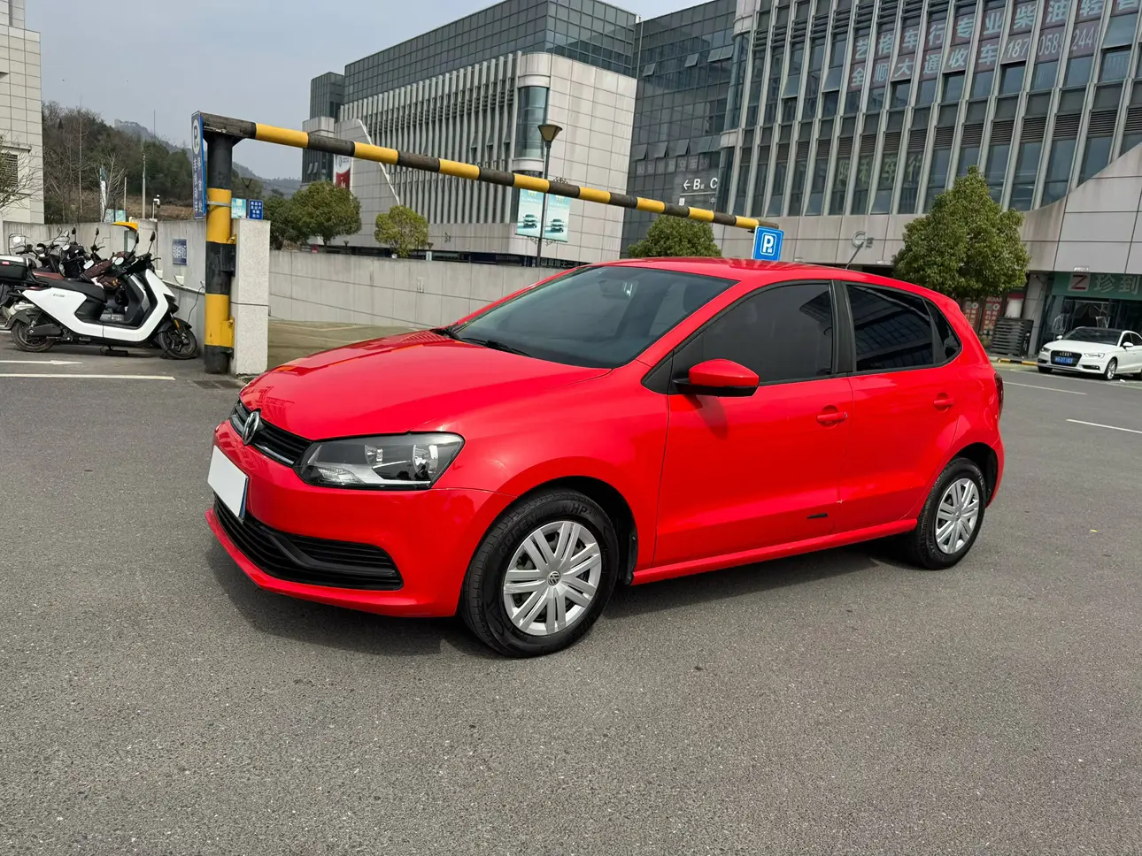 Volkswagen Polo  из Китая