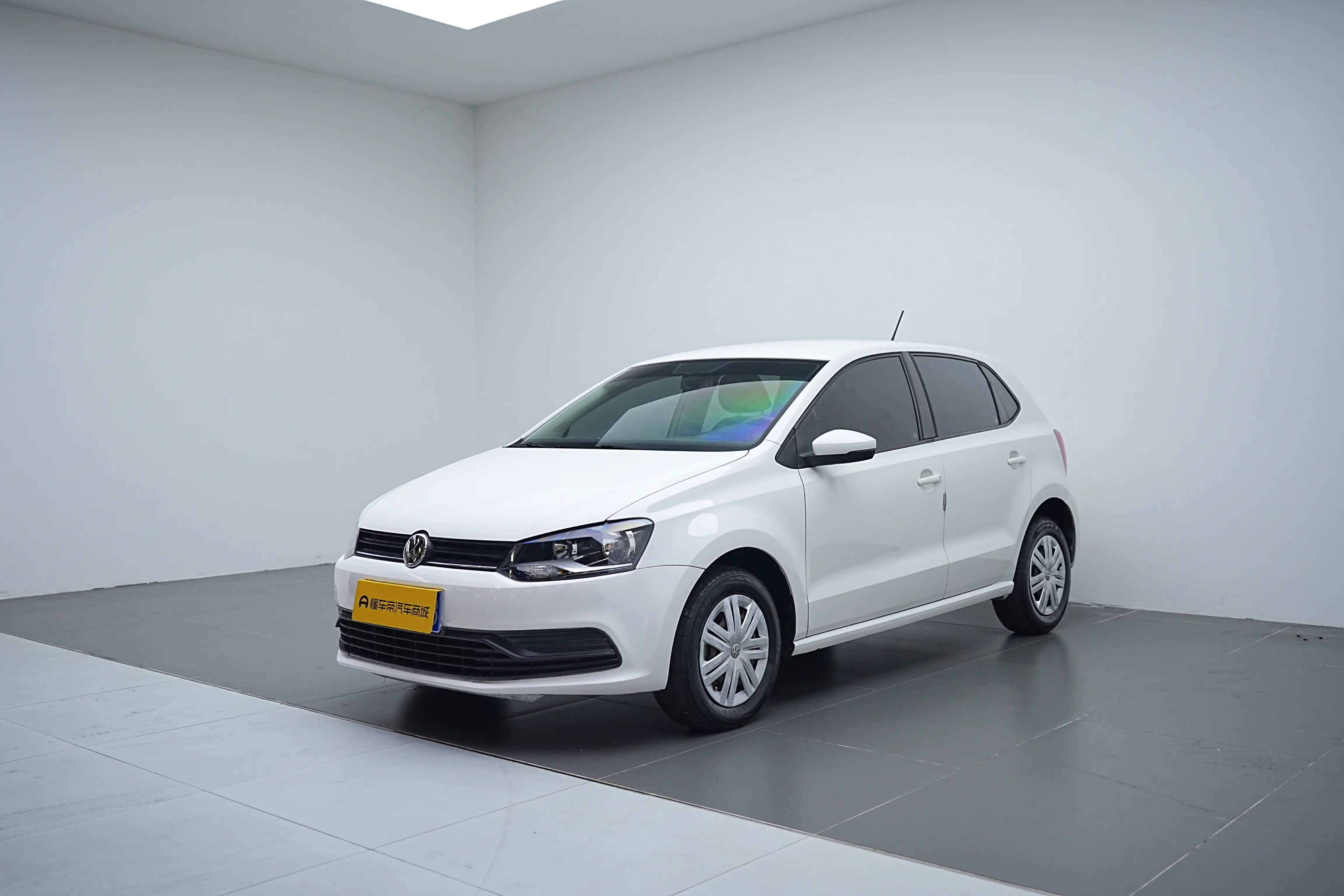 Volkswagen Polo  из Китая