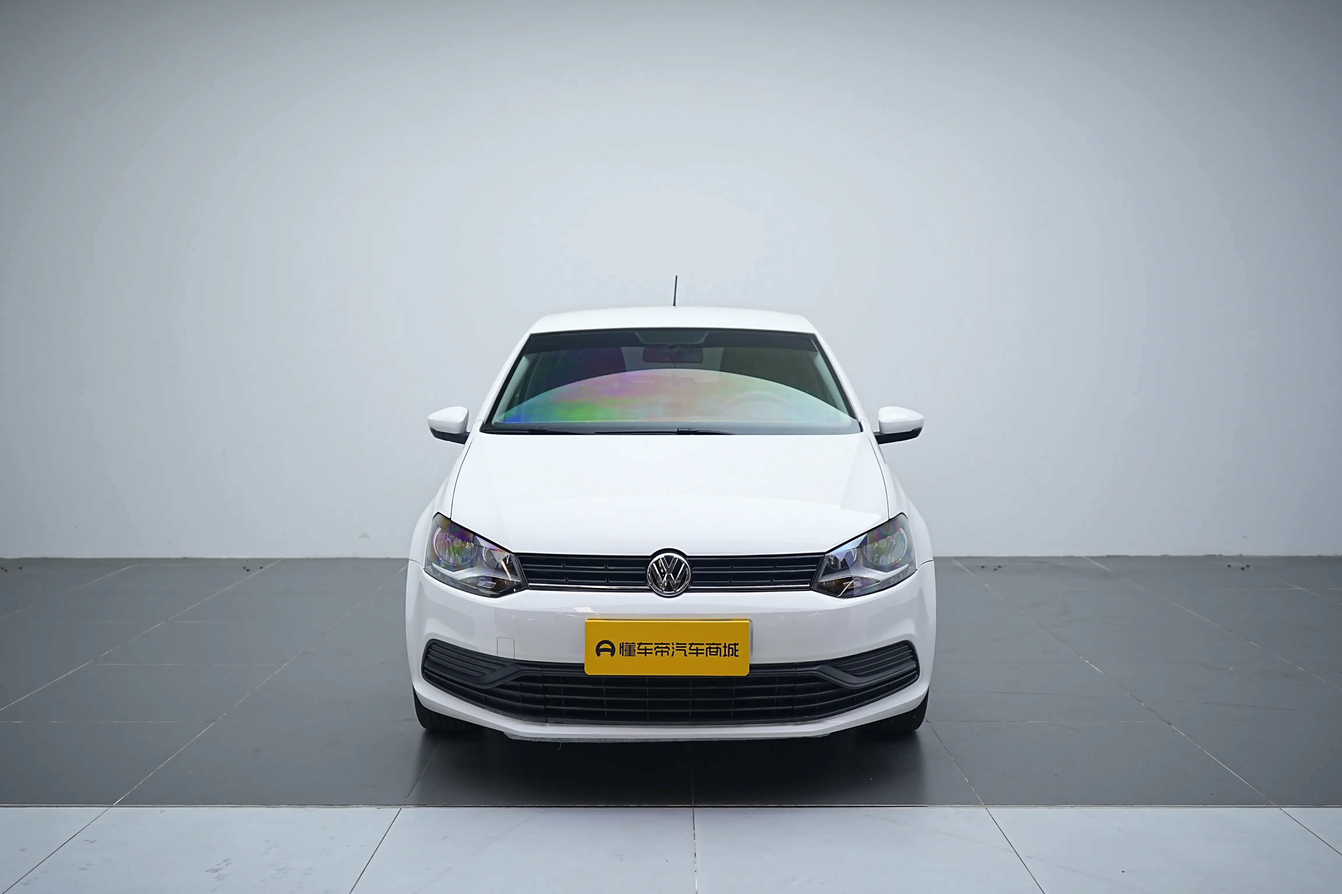 Volkswagen Polo  из Китая