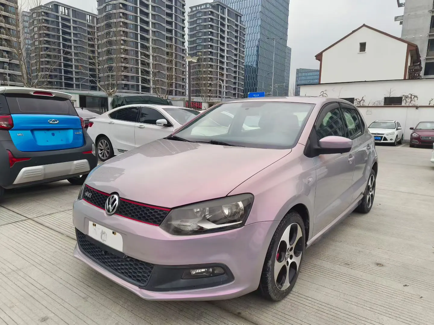 Volkswagen Polo  из Китая