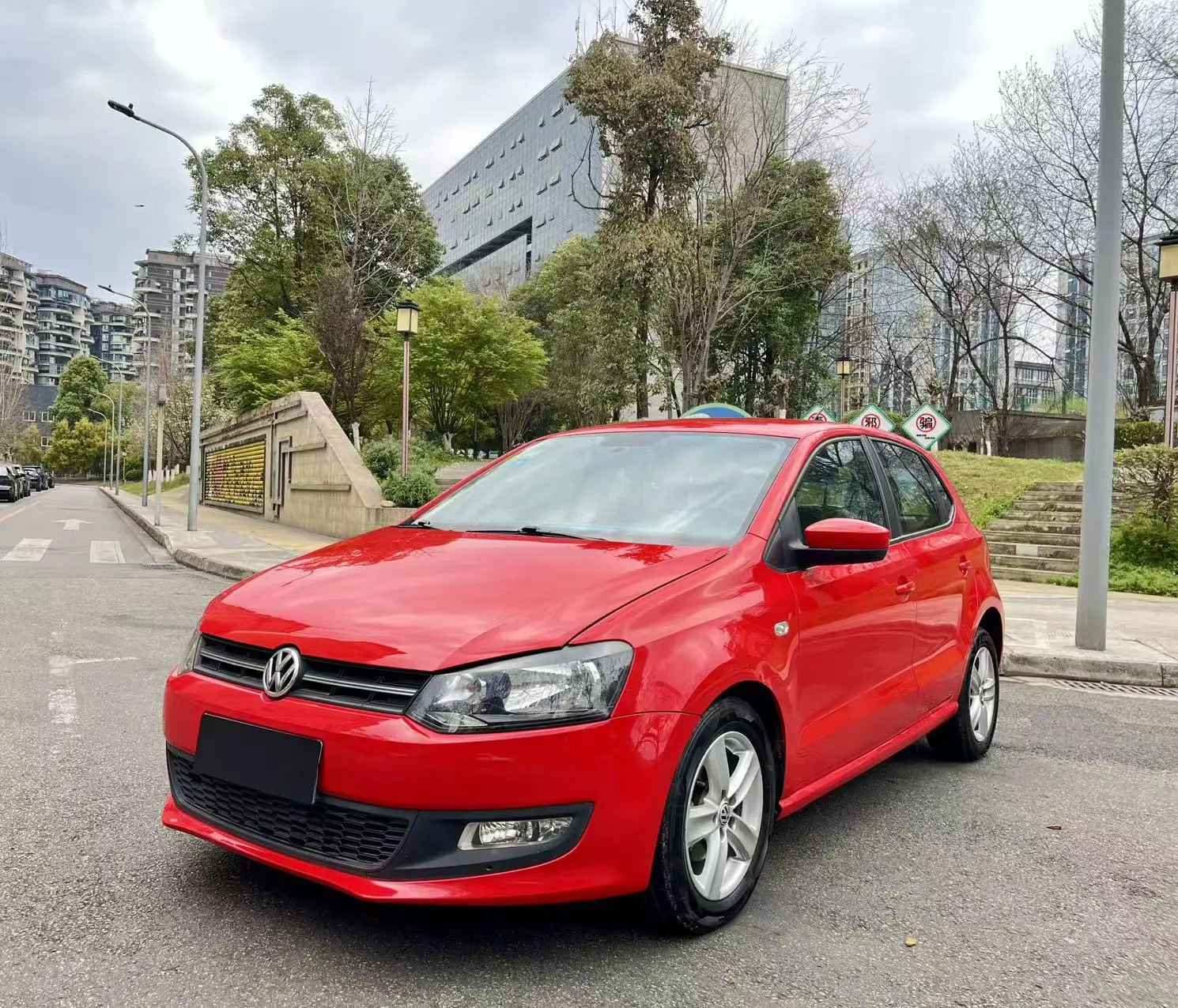 Volkswagen Polo  из Китая