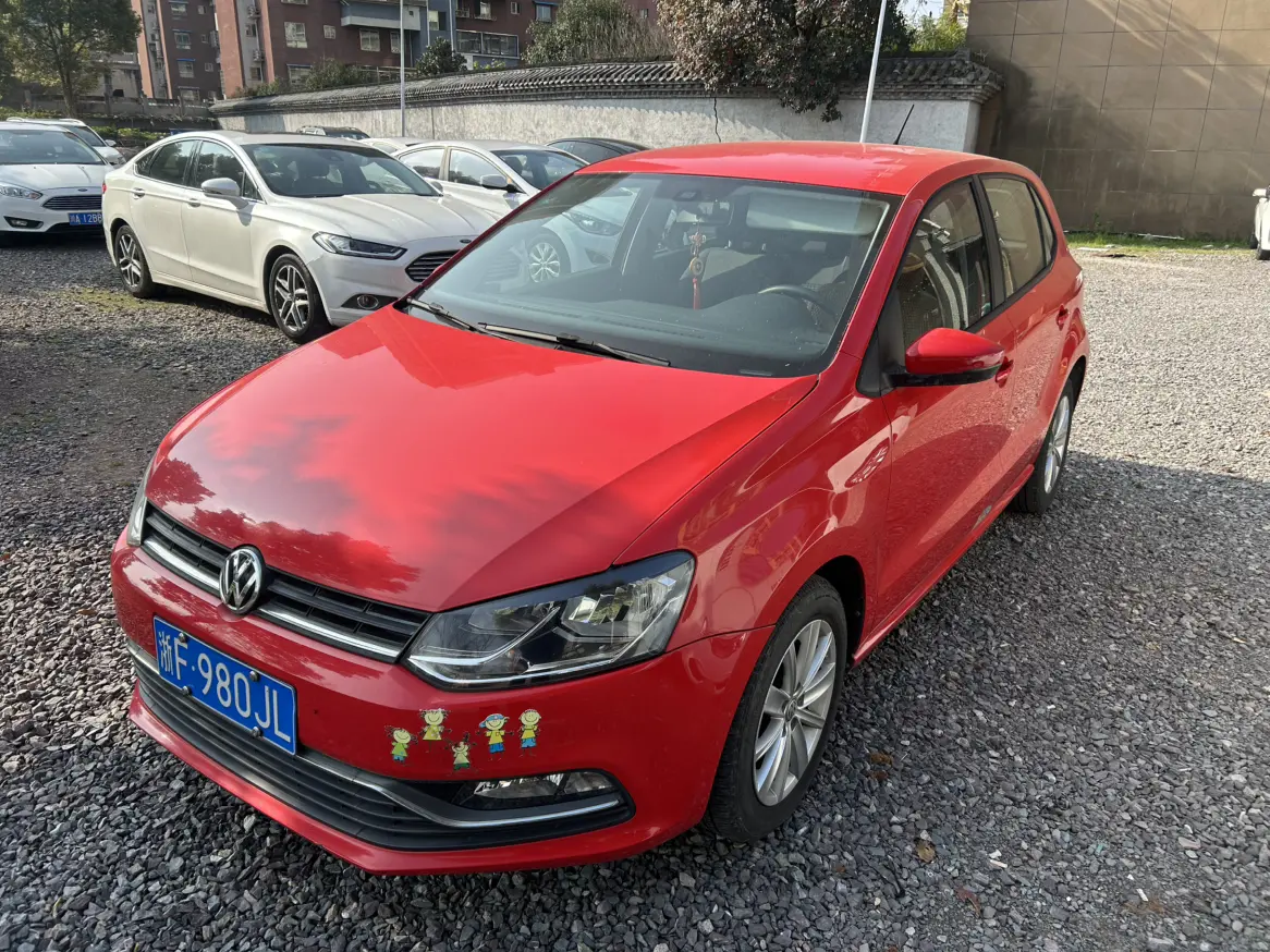 Volkswagen Polo  из Китая