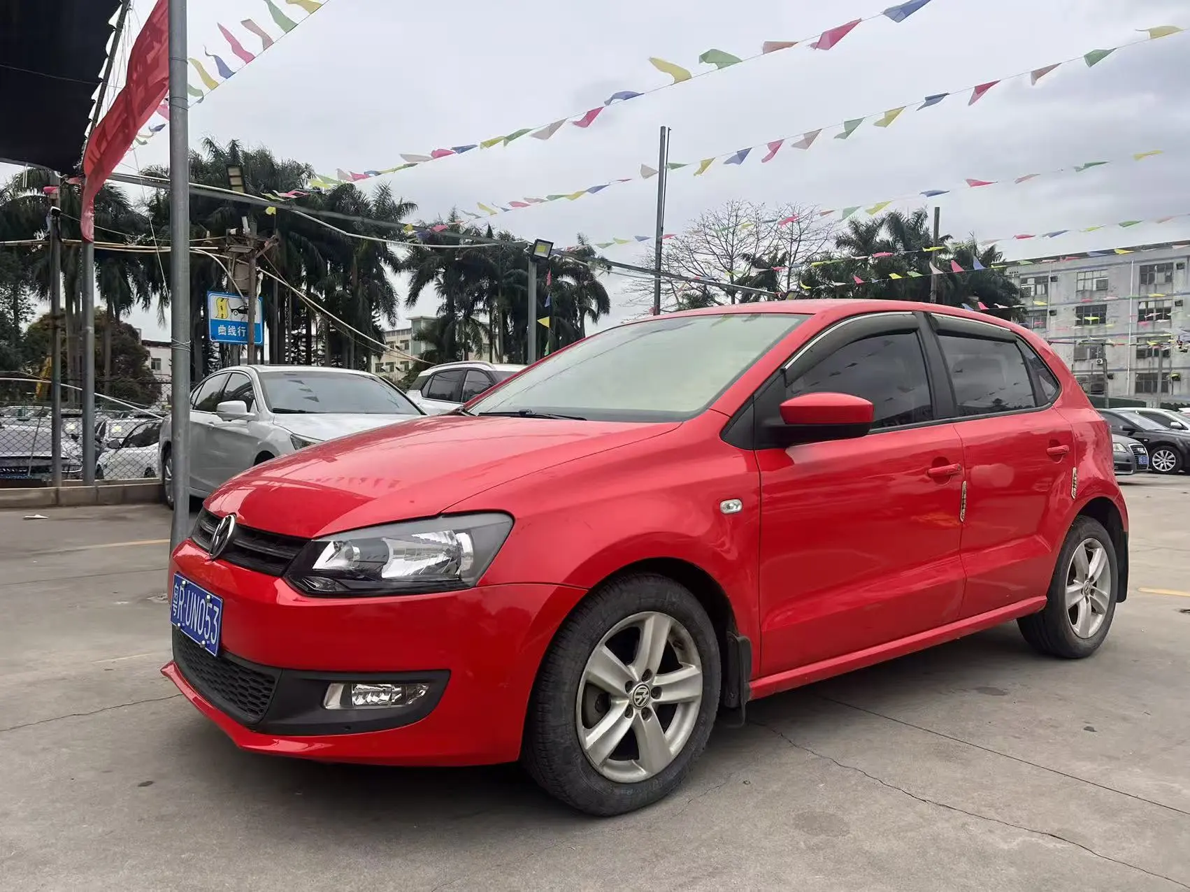 Volkswagen Polo  из Китая
