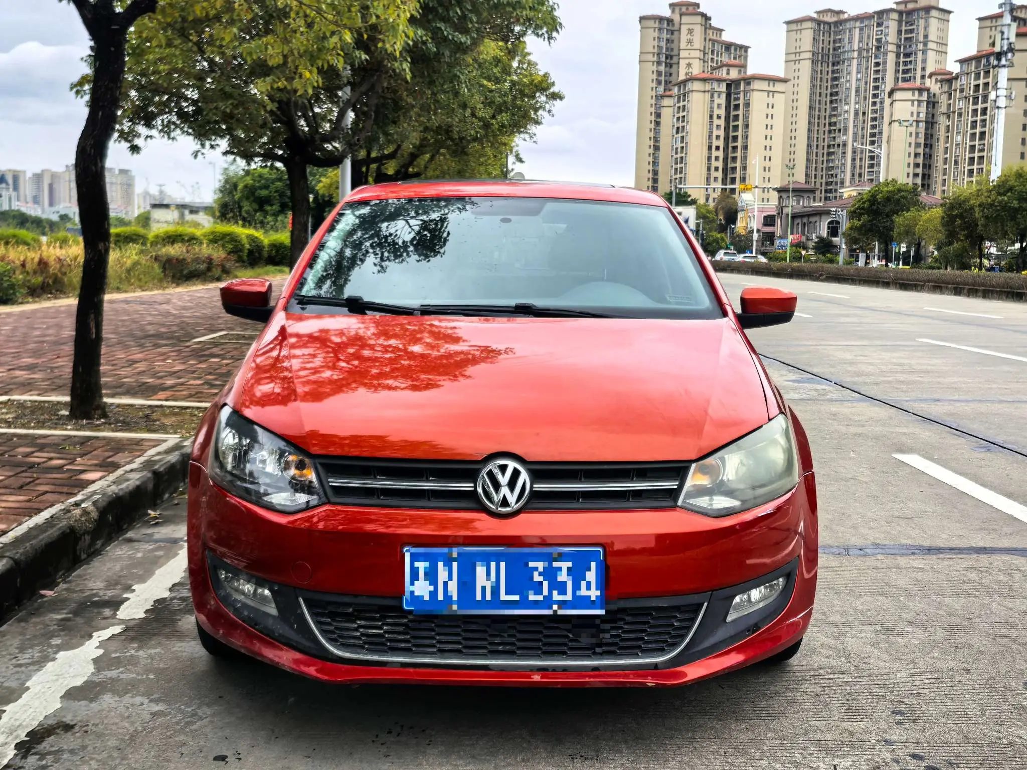 Volkswagen Polo  из Китая