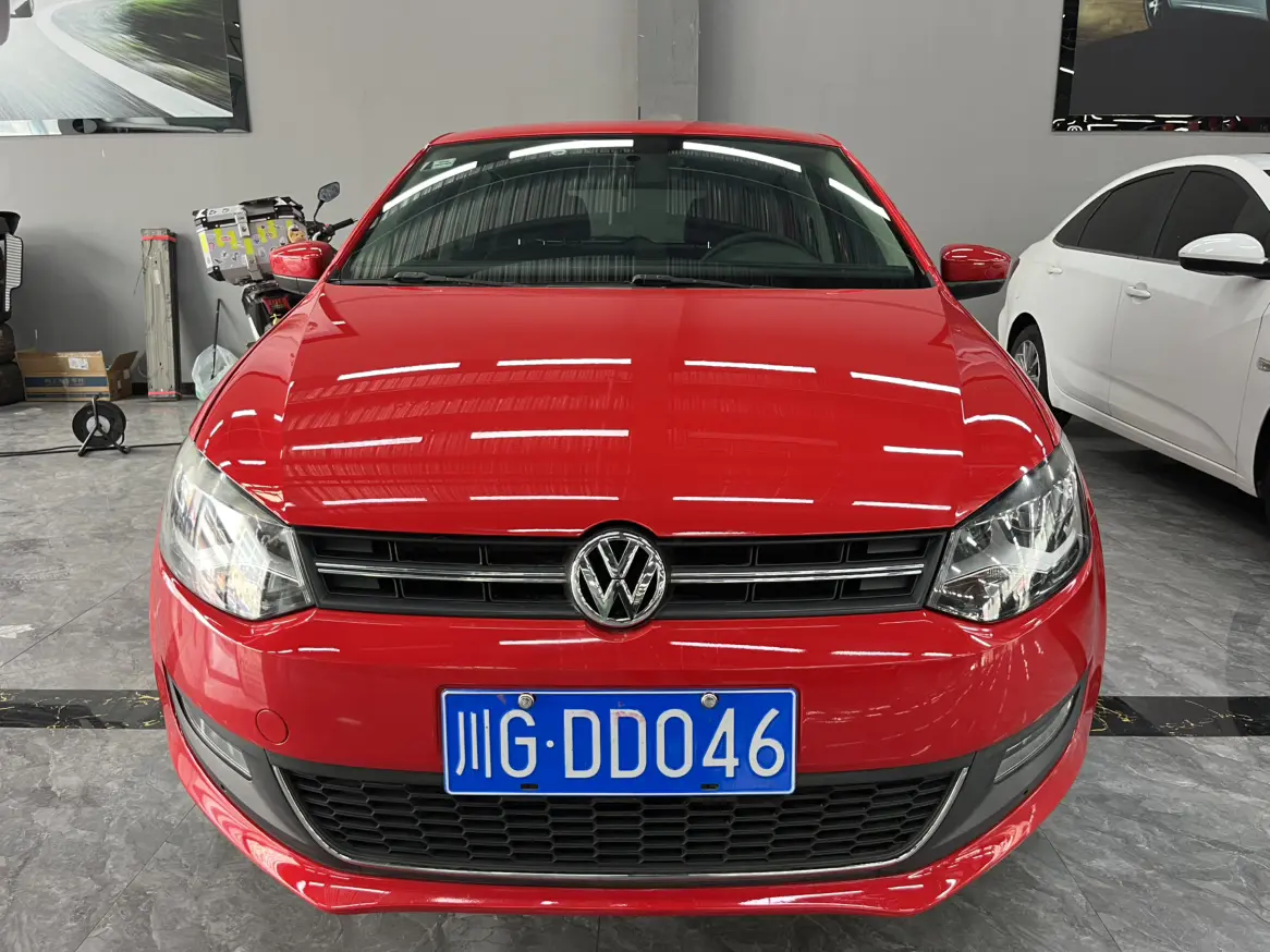 Volkswagen Polo  из Китая