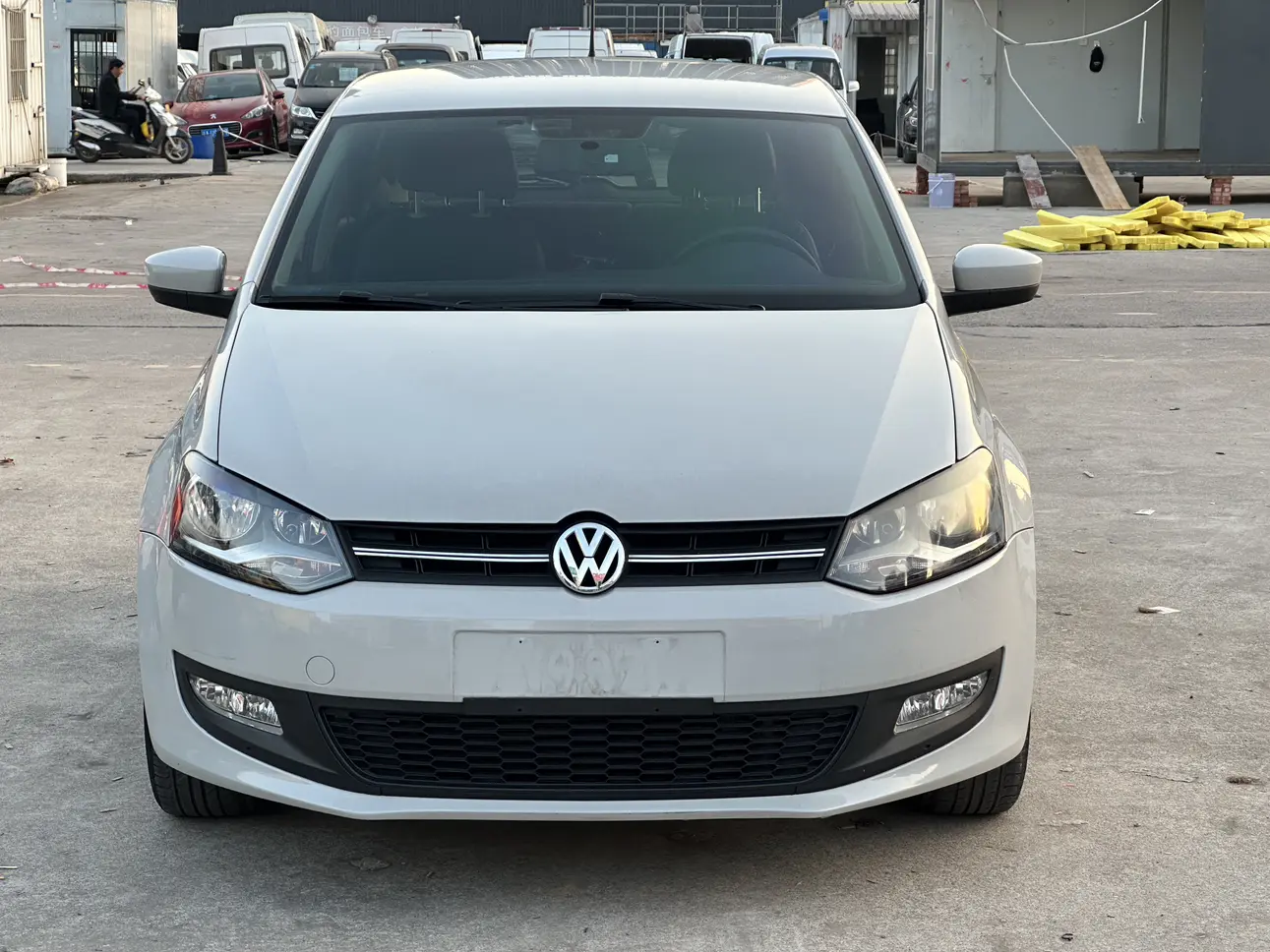 Volkswagen Polo  из Китая