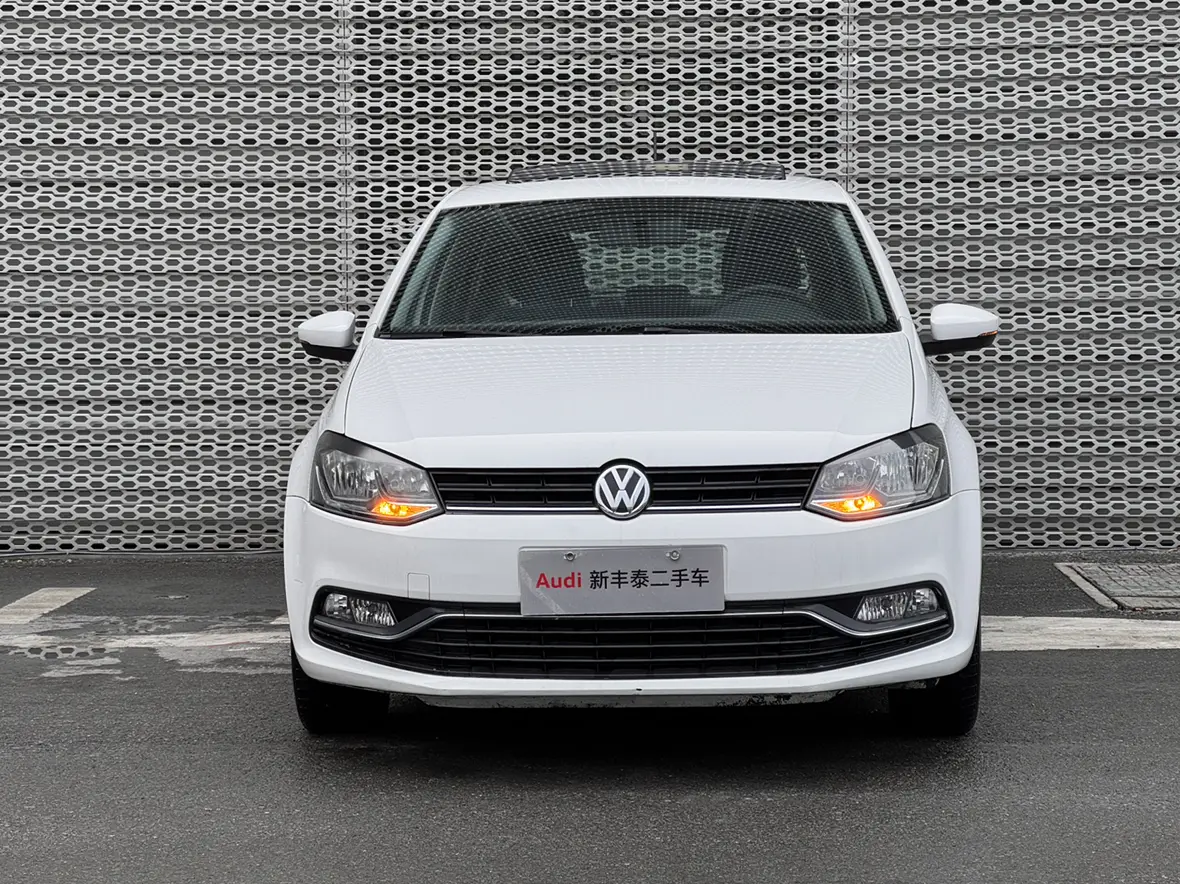 Volkswagen Polo  из Китая