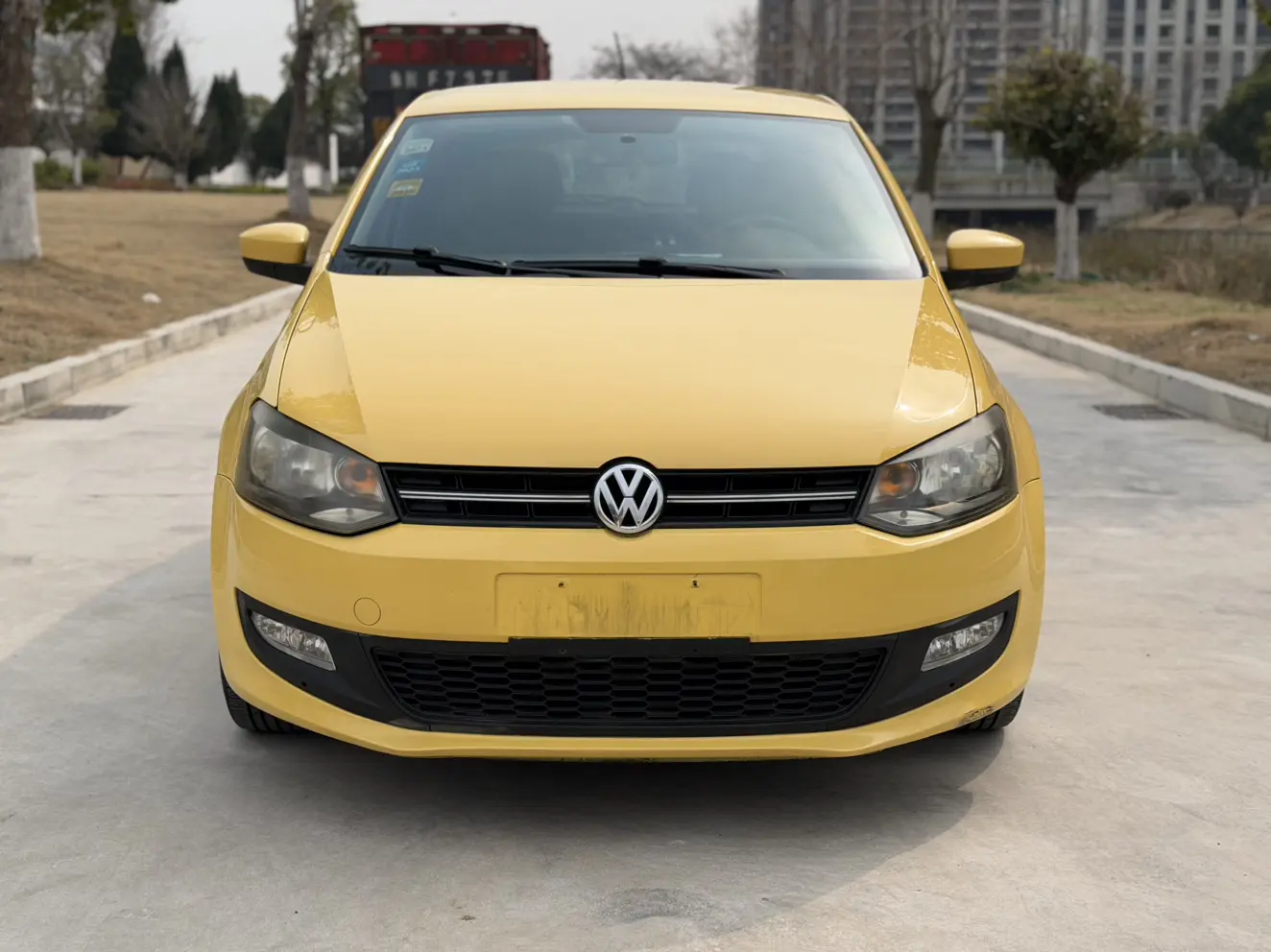 Volkswagen Polo  из Китая