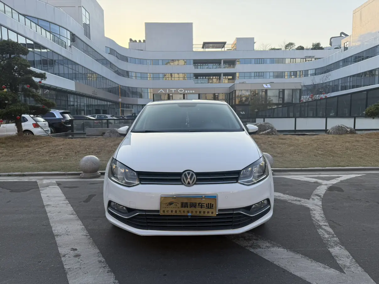 Volkswagen Polo  из Китая