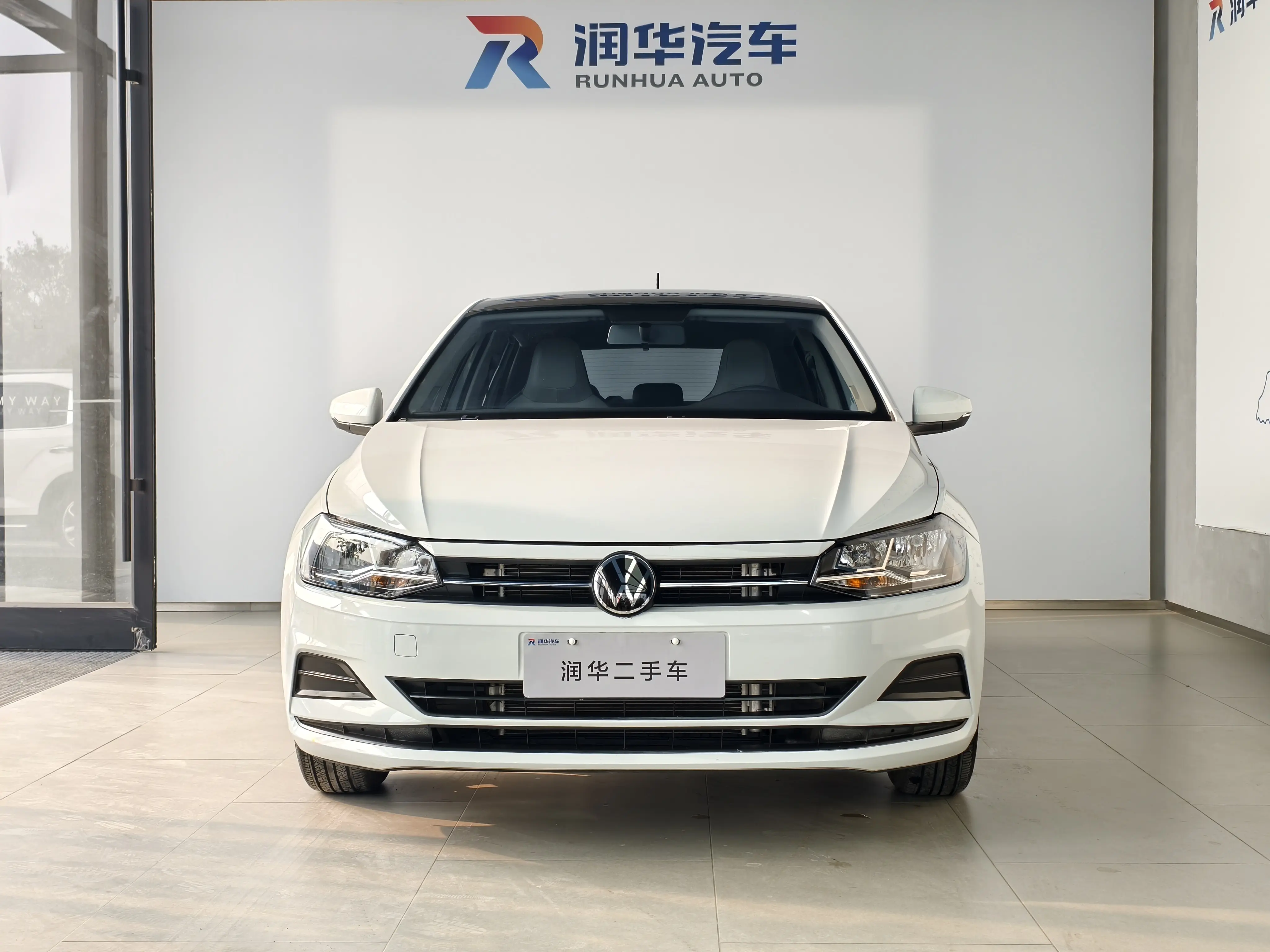 Volkswagen Polo  из Китая