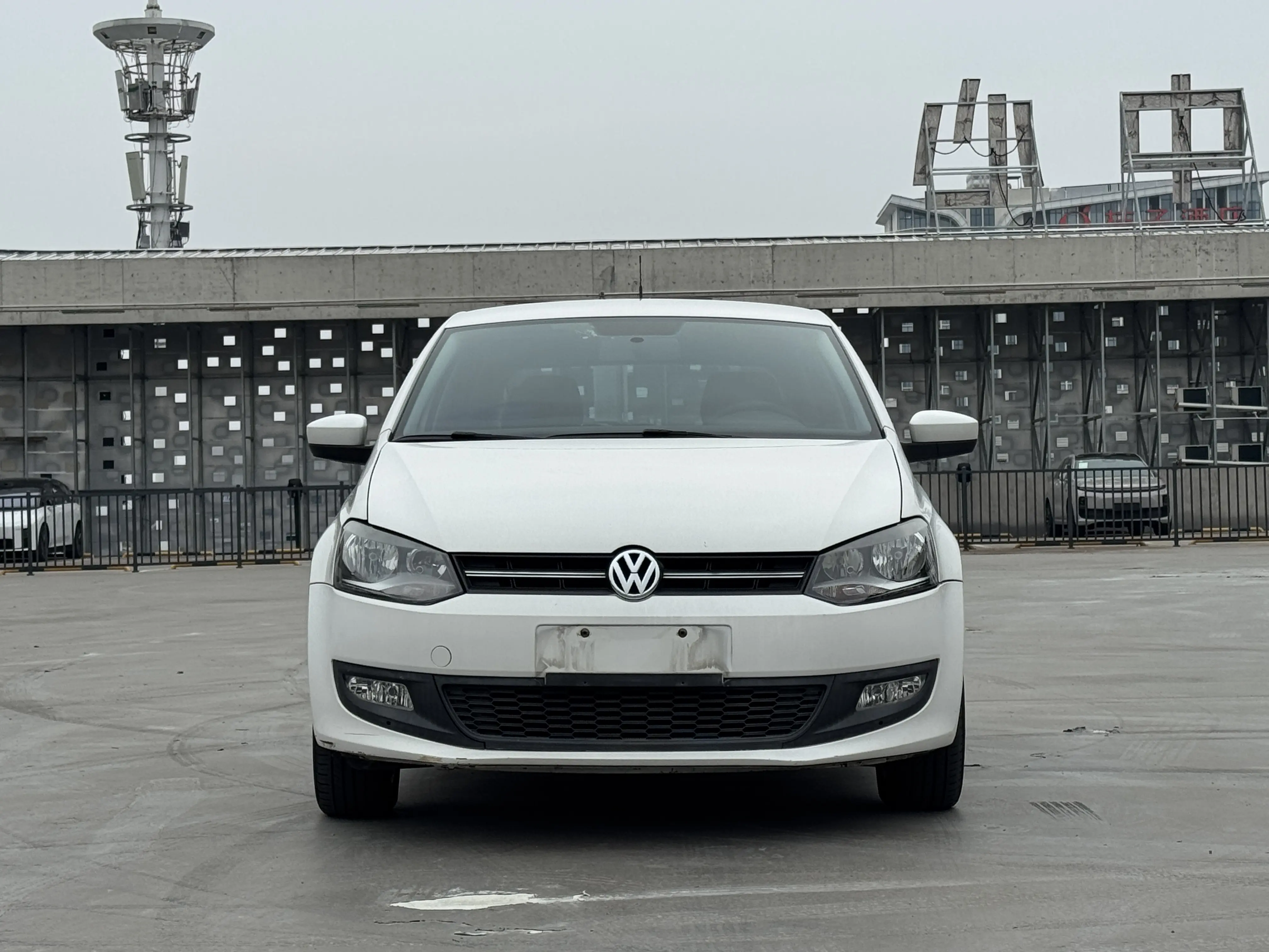 Volkswagen Polo  из Китая