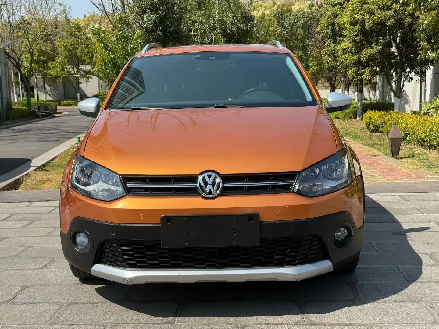 Volkswagen Polo  из Китая