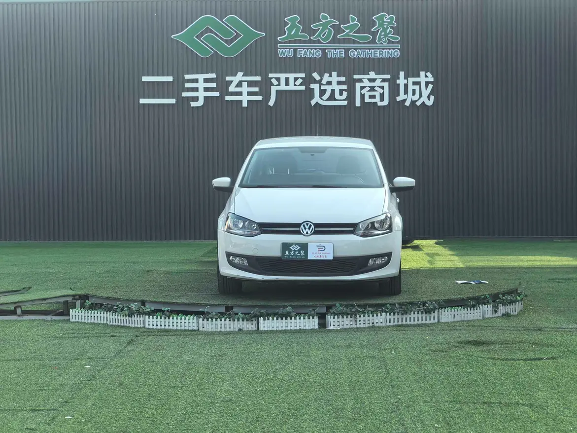 Volkswagen Polo  из Китая