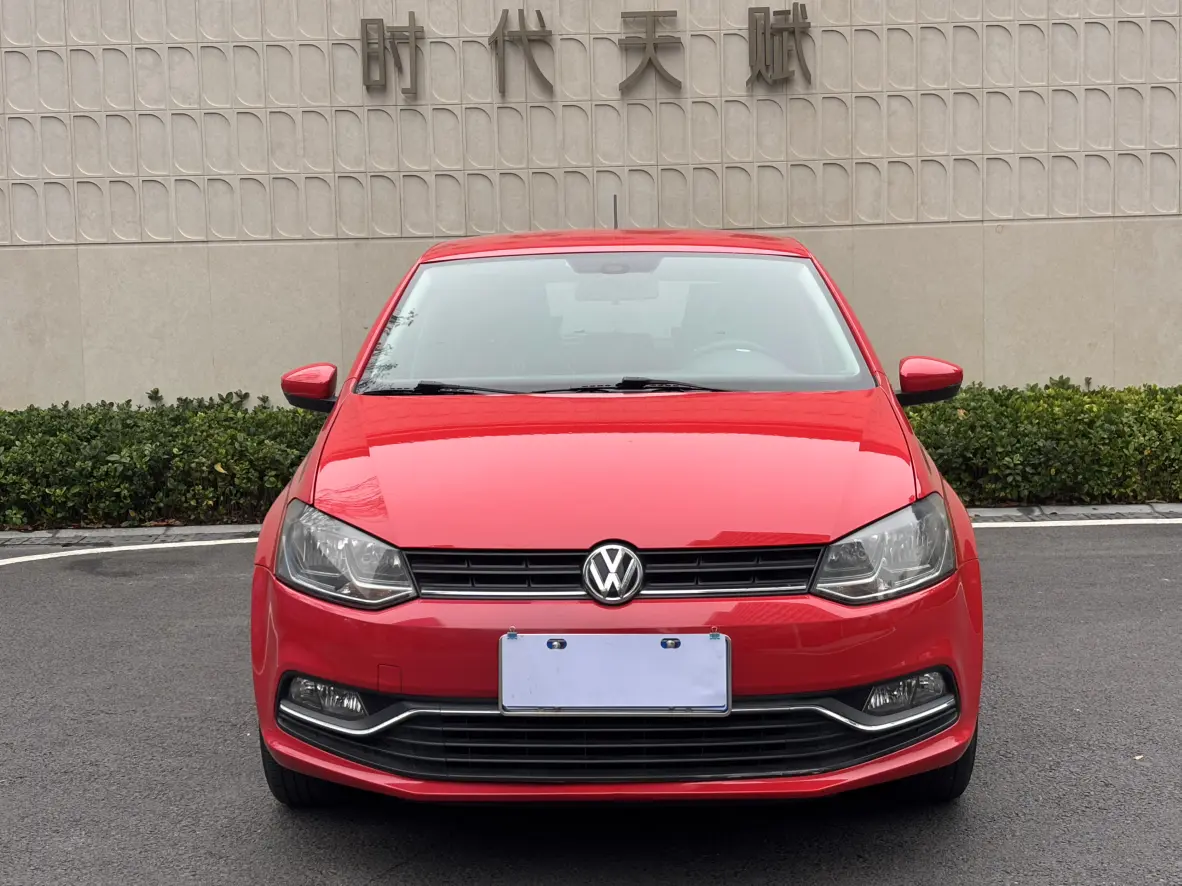 Volkswagen Polo  из Китая