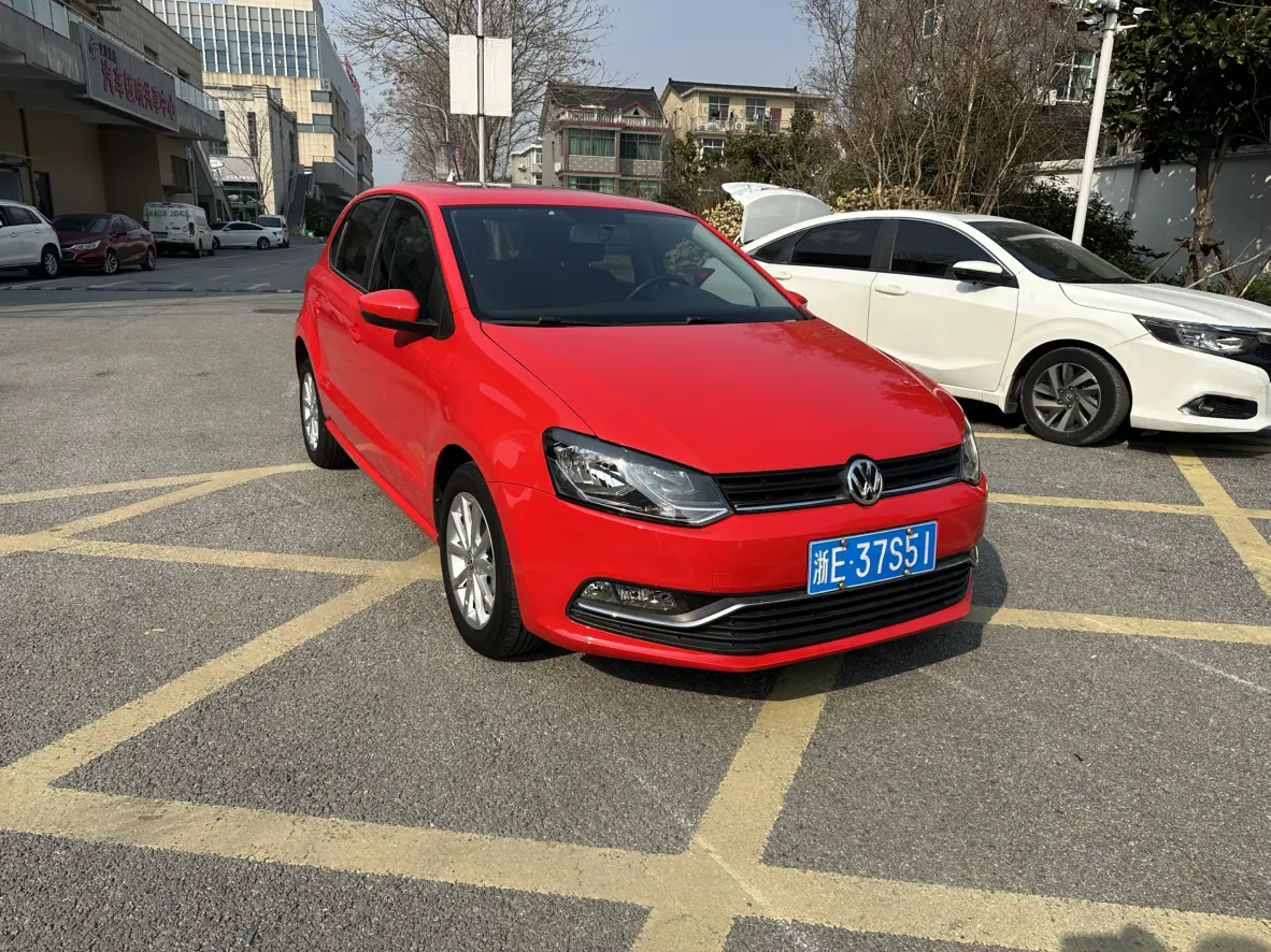 Volkswagen Polo  из Китая