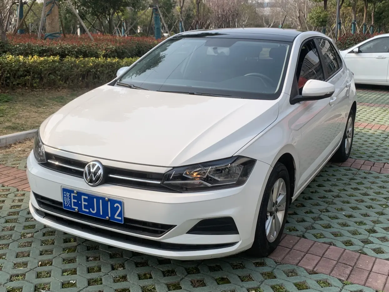 Volkswagen Polo  из Китая