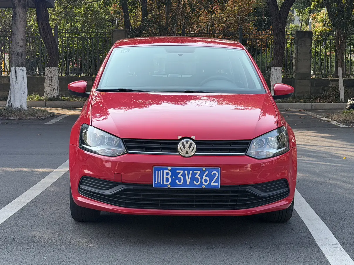 Volkswagen Polo  из Китая