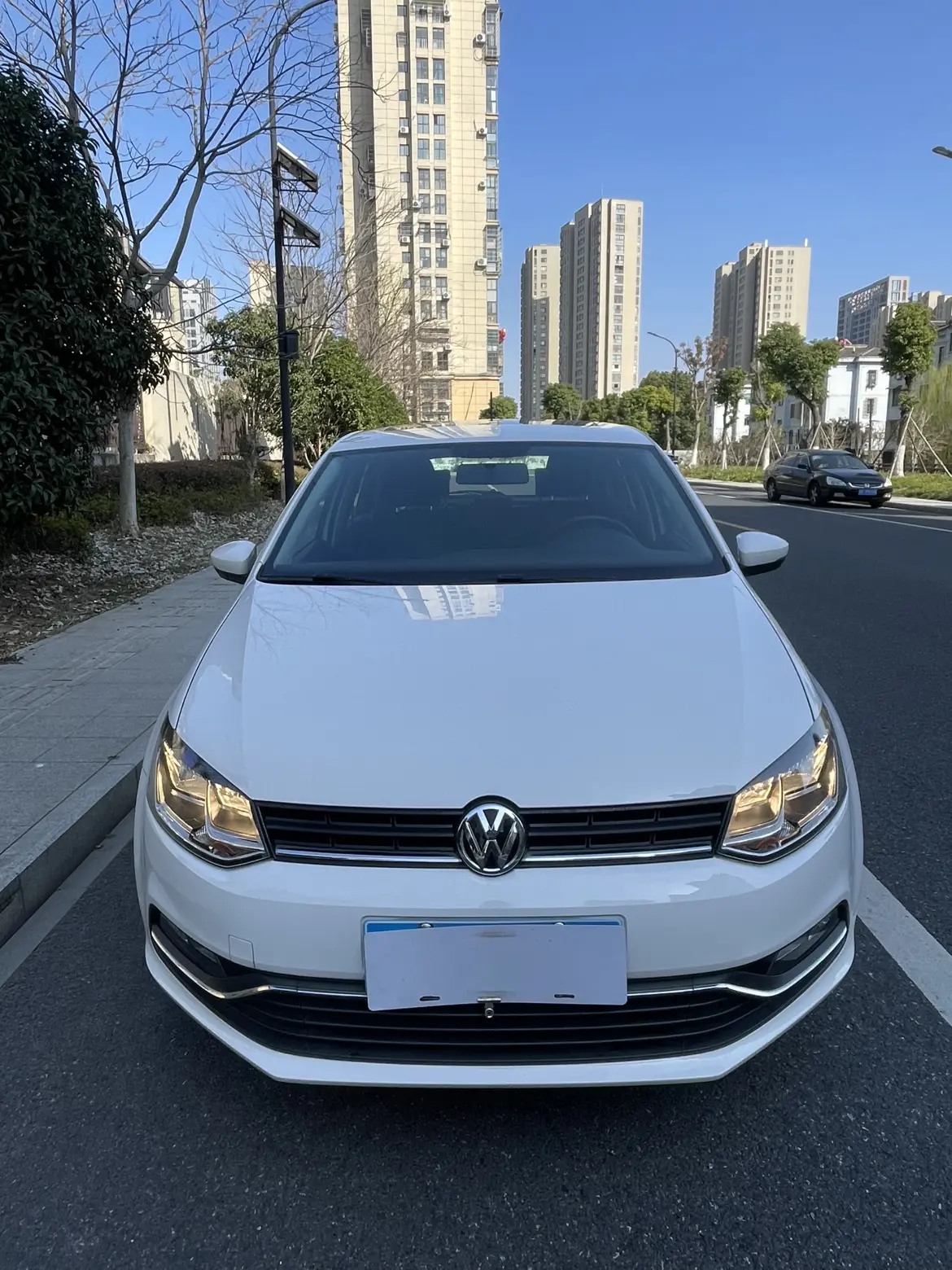 Volkswagen Polo  из Китая