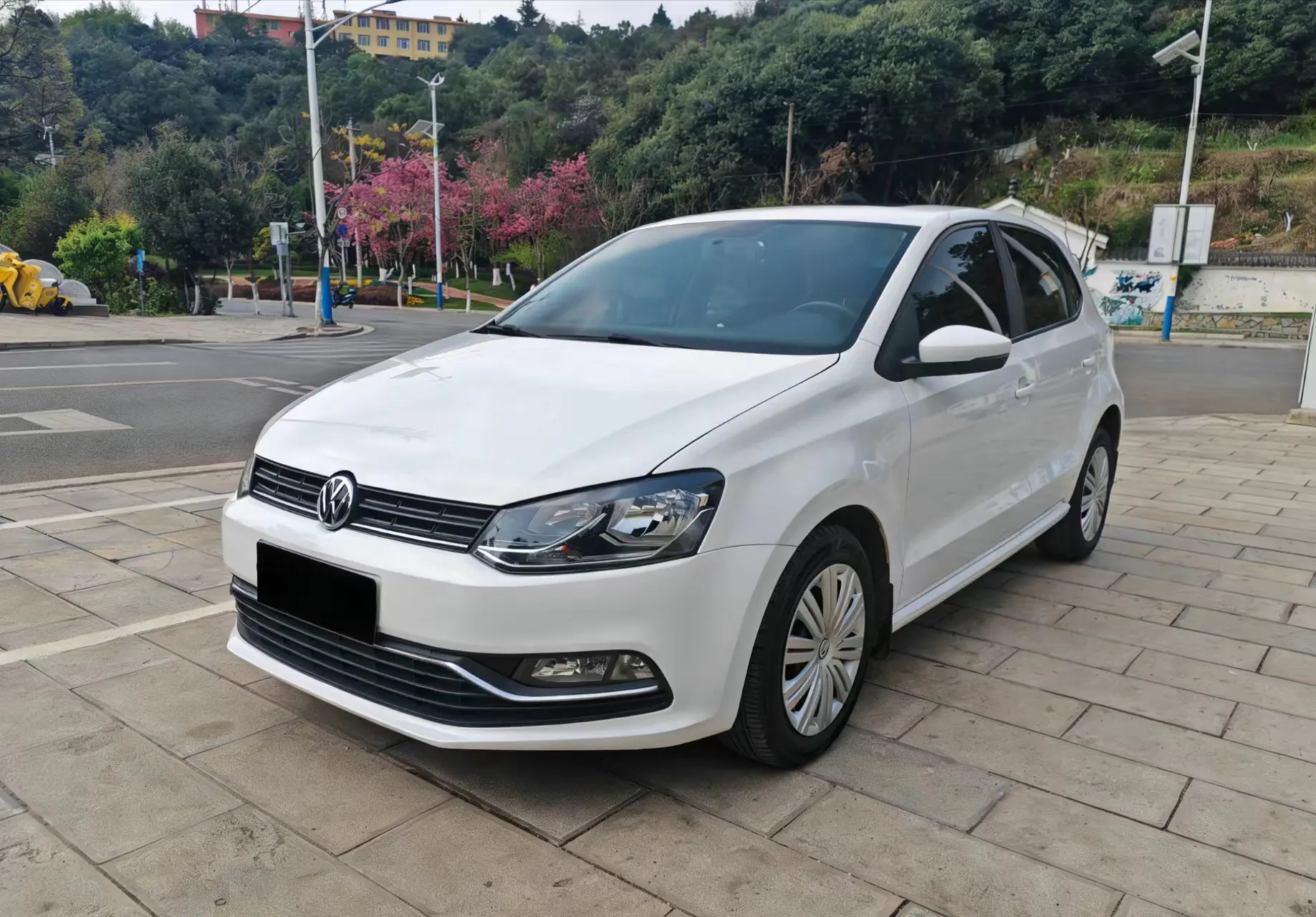 Volkswagen Polo  из Китая