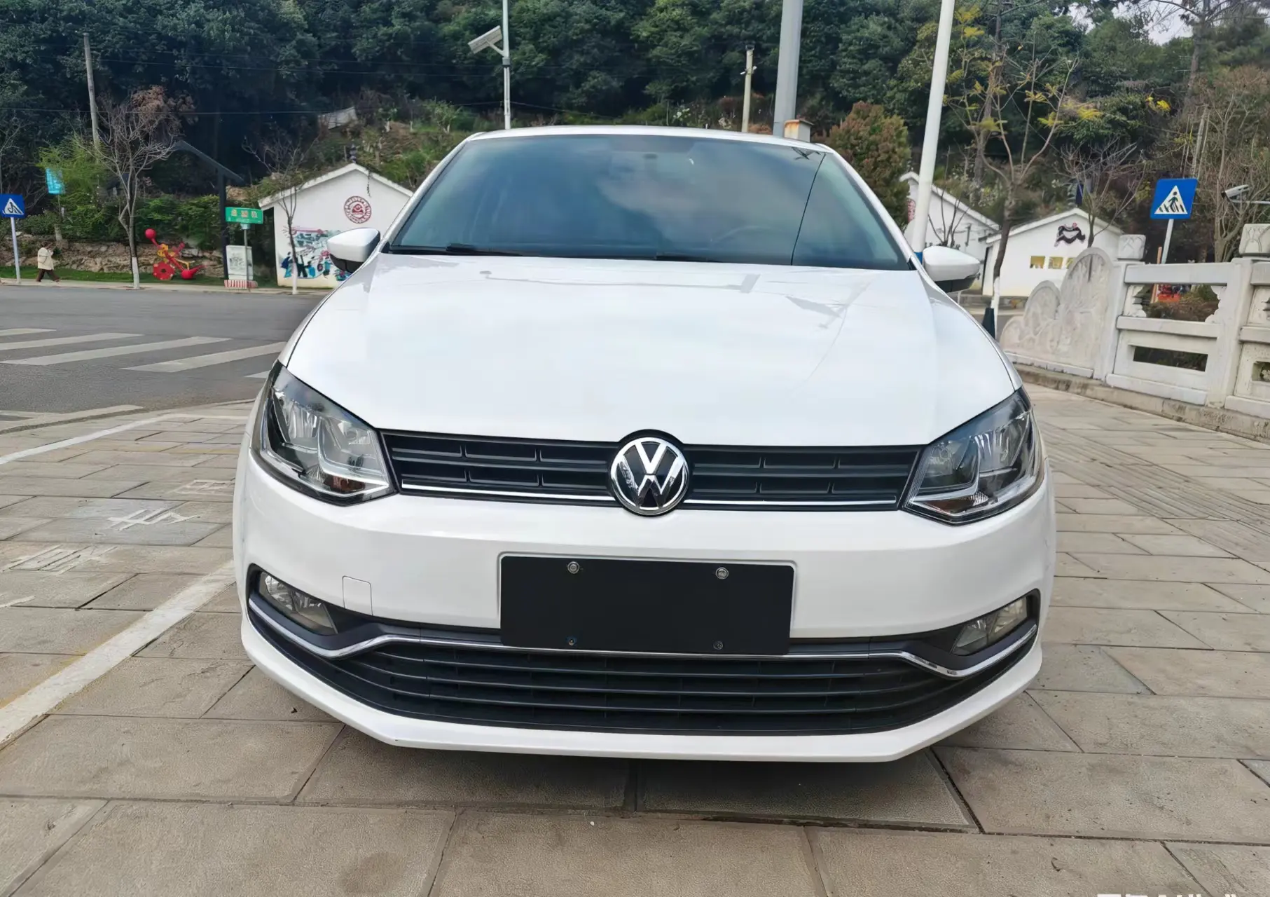 Volkswagen Polo  из Китая