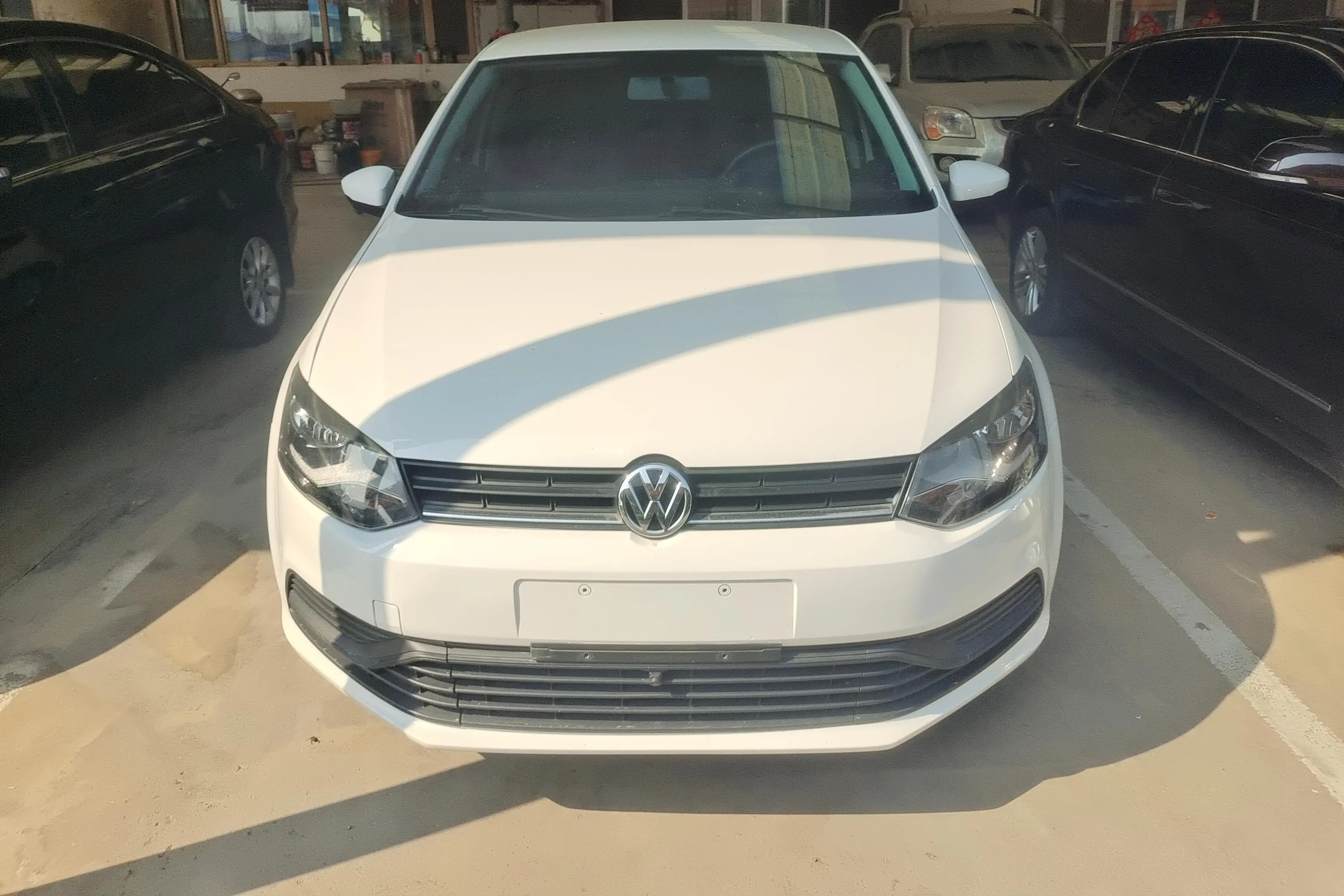 Volkswagen Polo  из Китая
