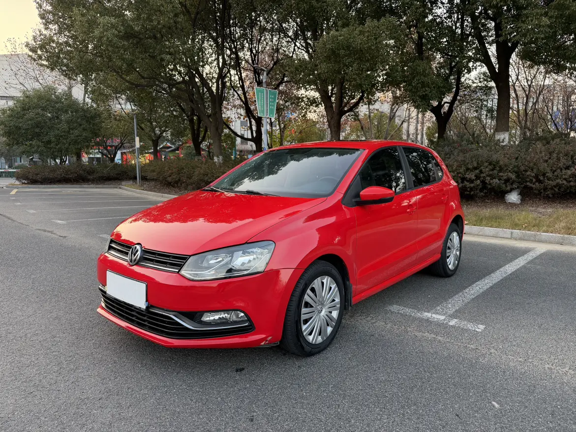 Volkswagen Polo  из Китая