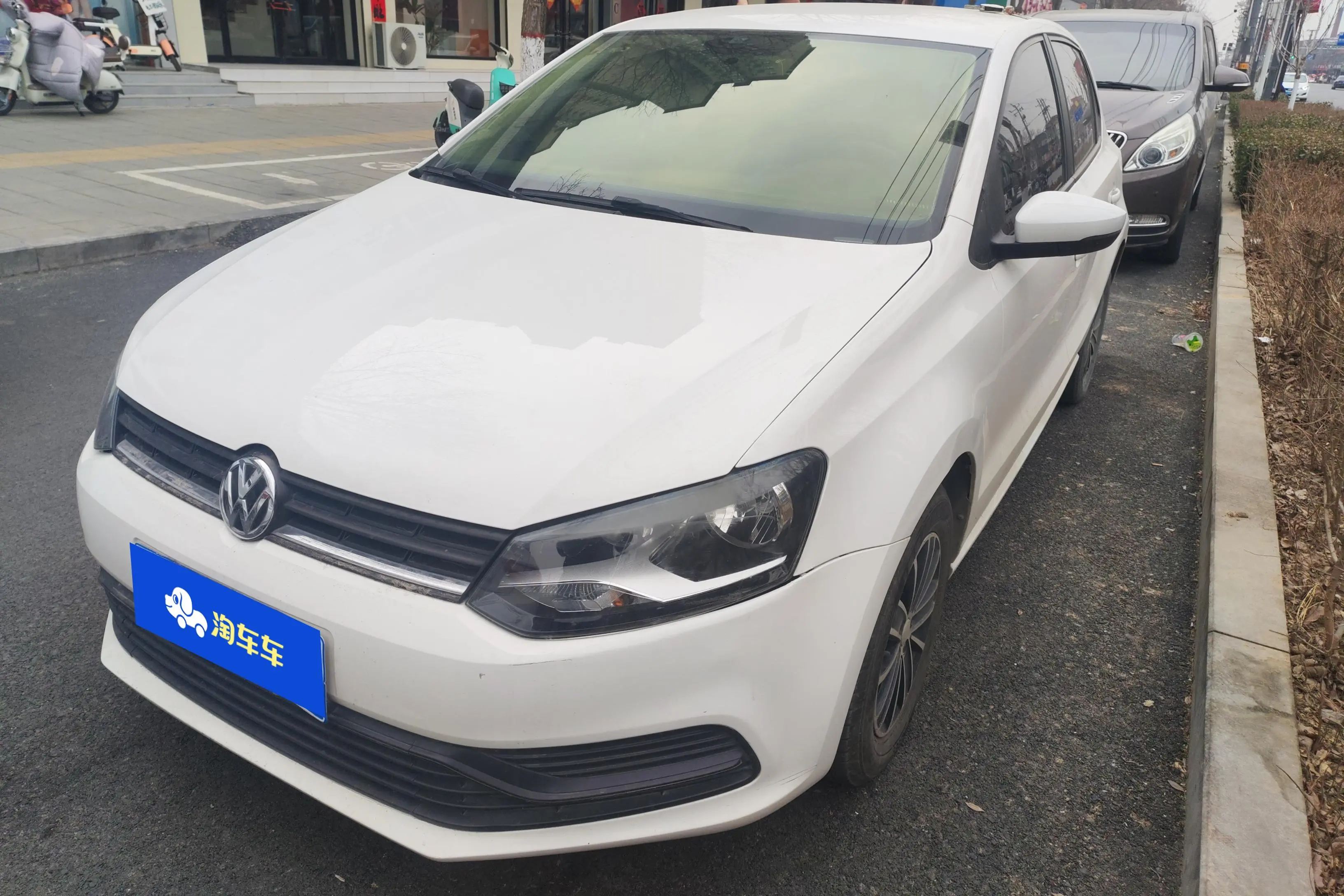 Volkswagen Polo  из Китая