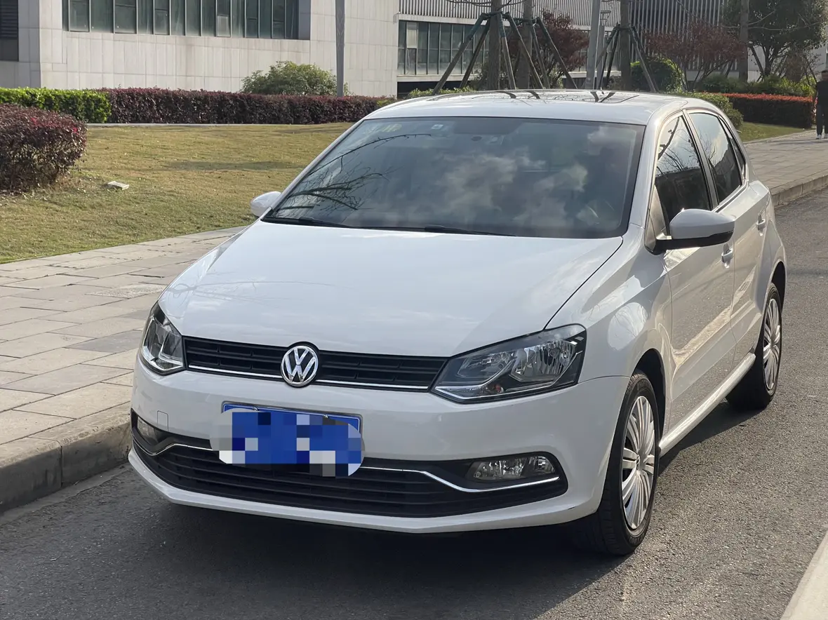 Volkswagen Polo  из Китая