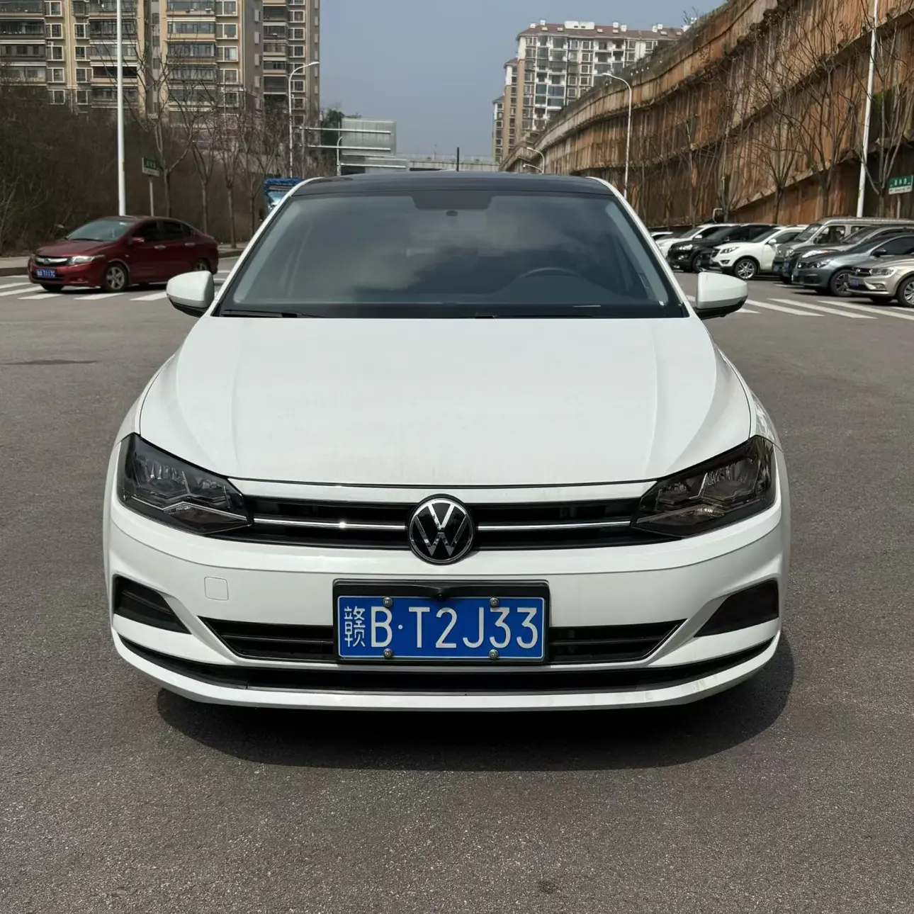 Volkswagen Polo  из Китая