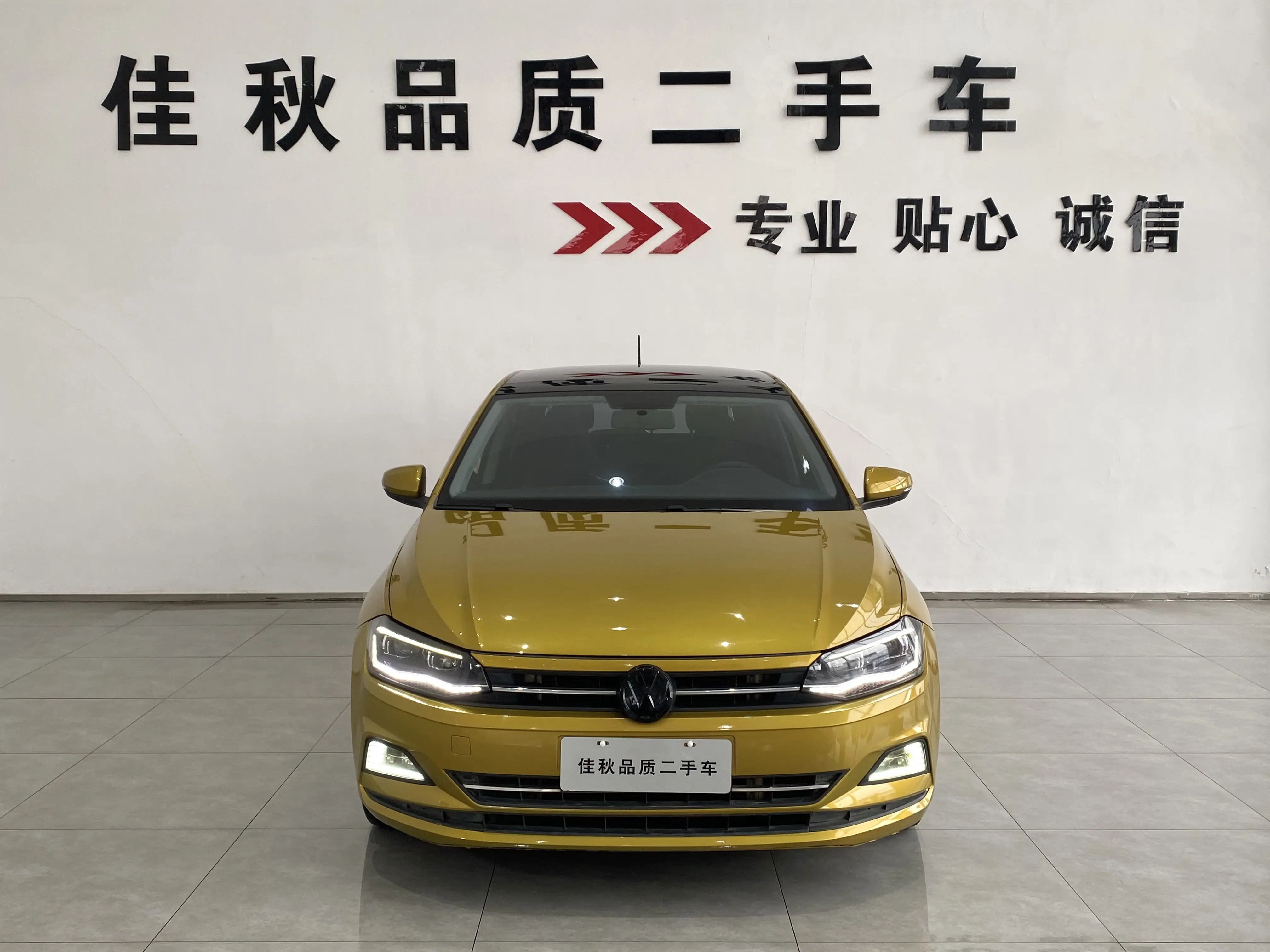 Volkswagen Polo  из Китая