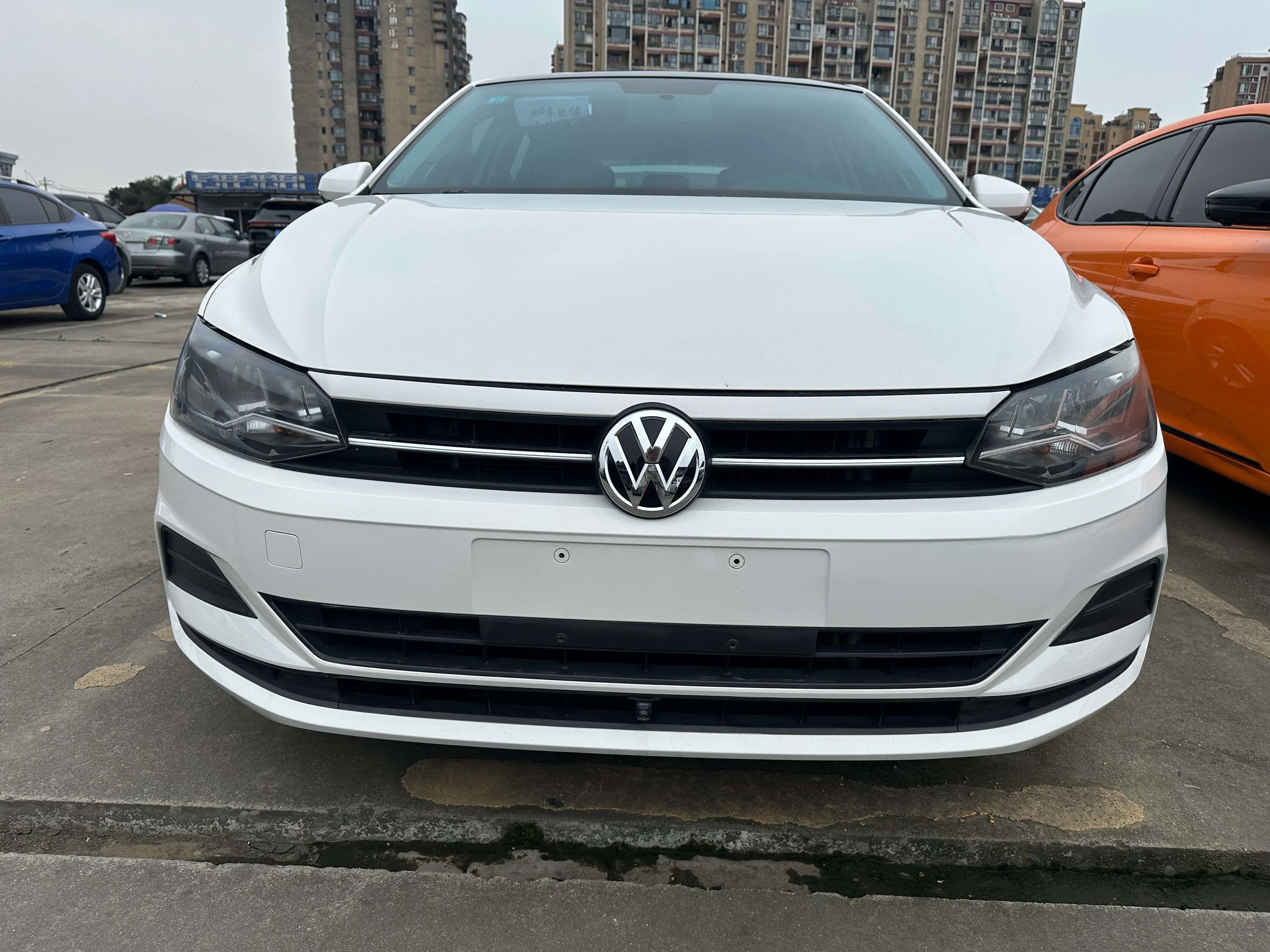 Volkswagen Polo  из Китая
