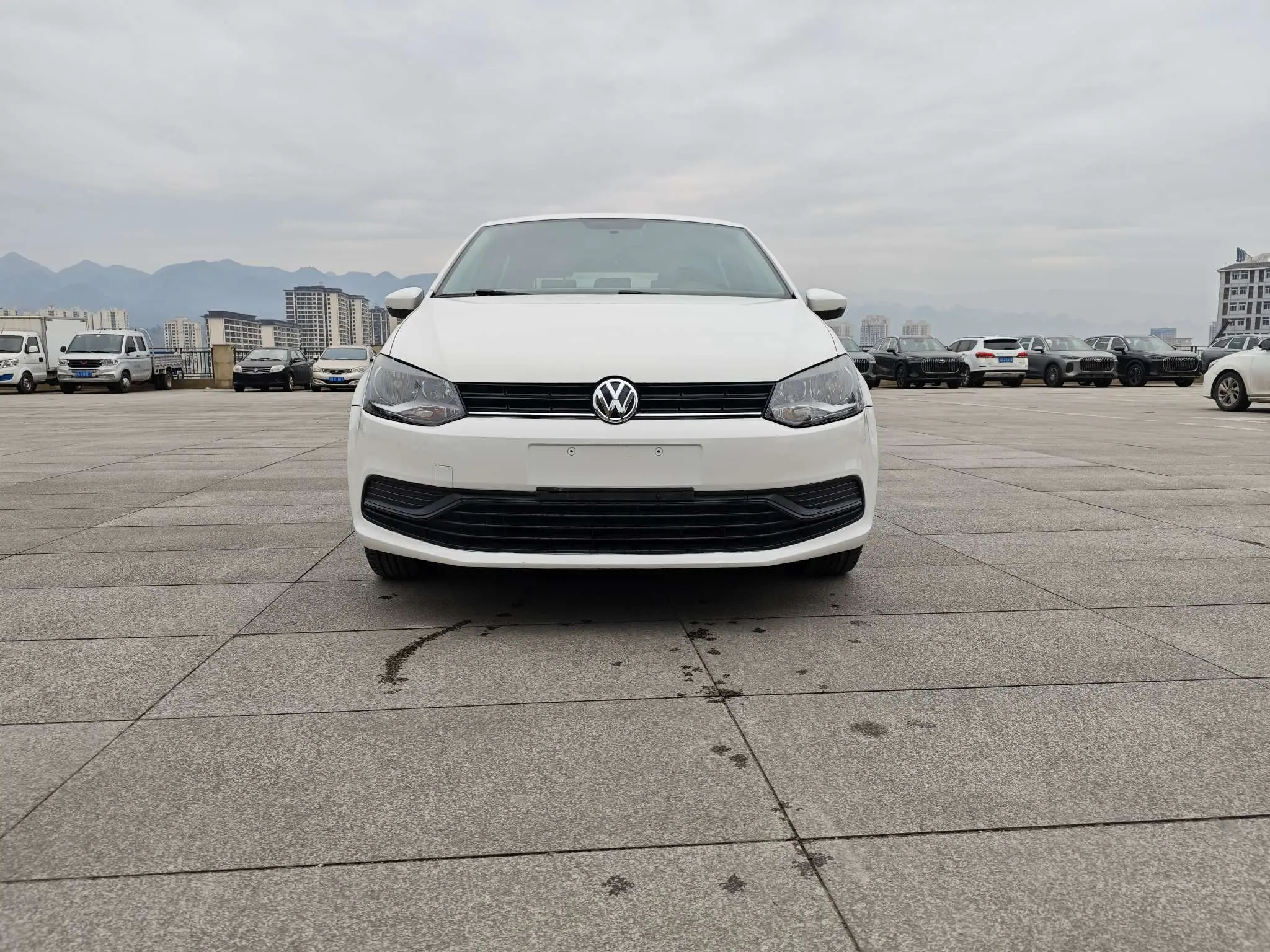 Volkswagen Polo  из Китая