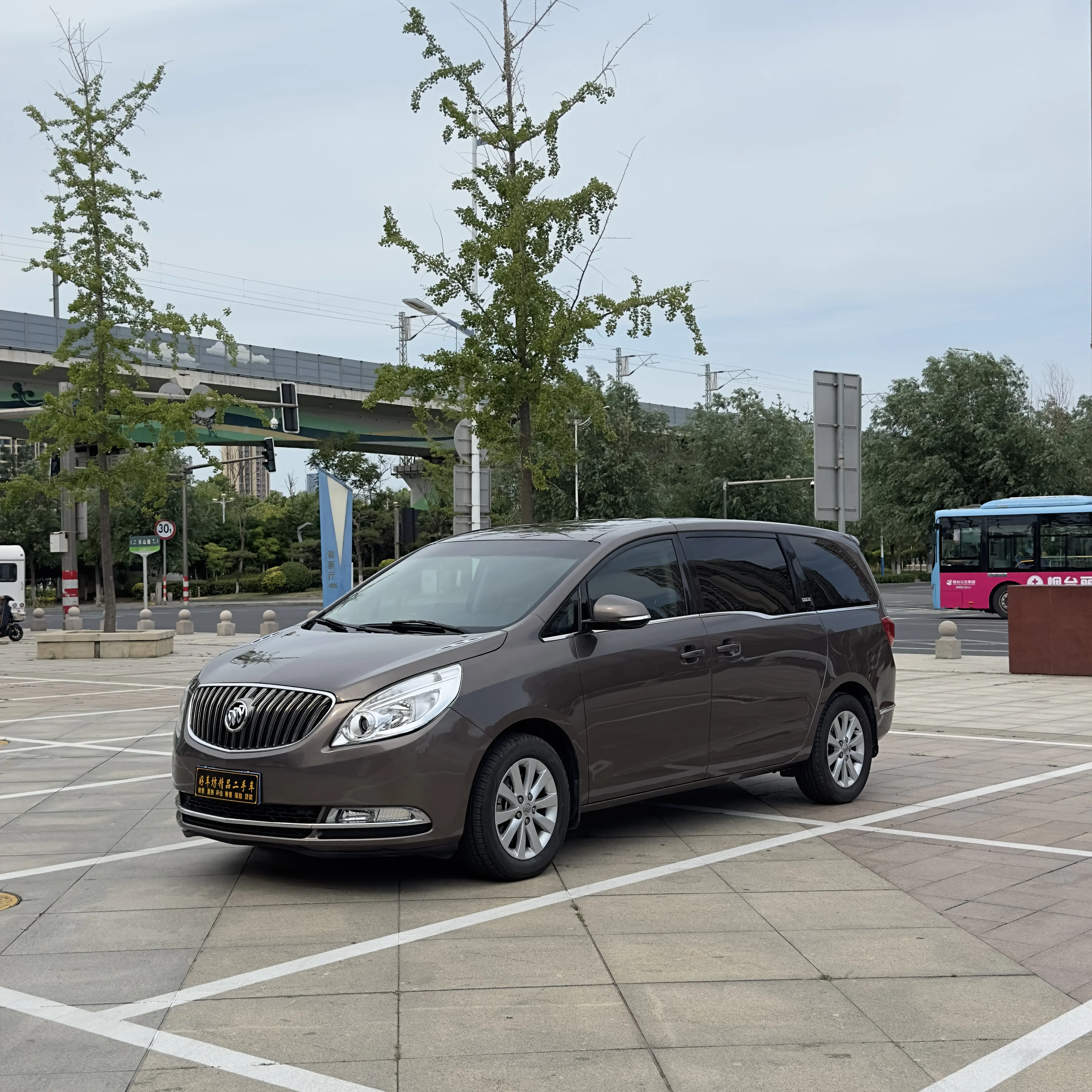 Buick GL8