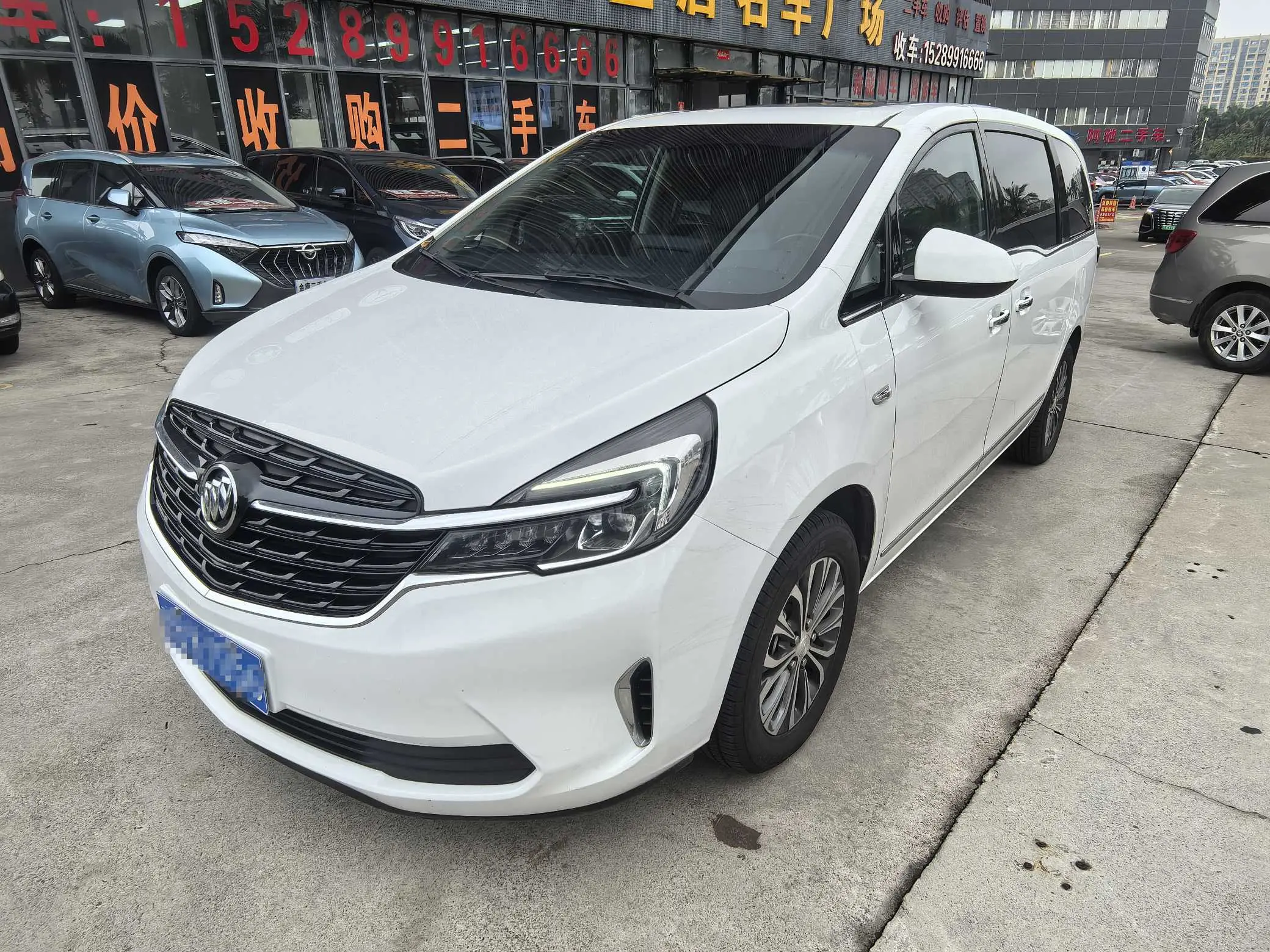 Buick GL8