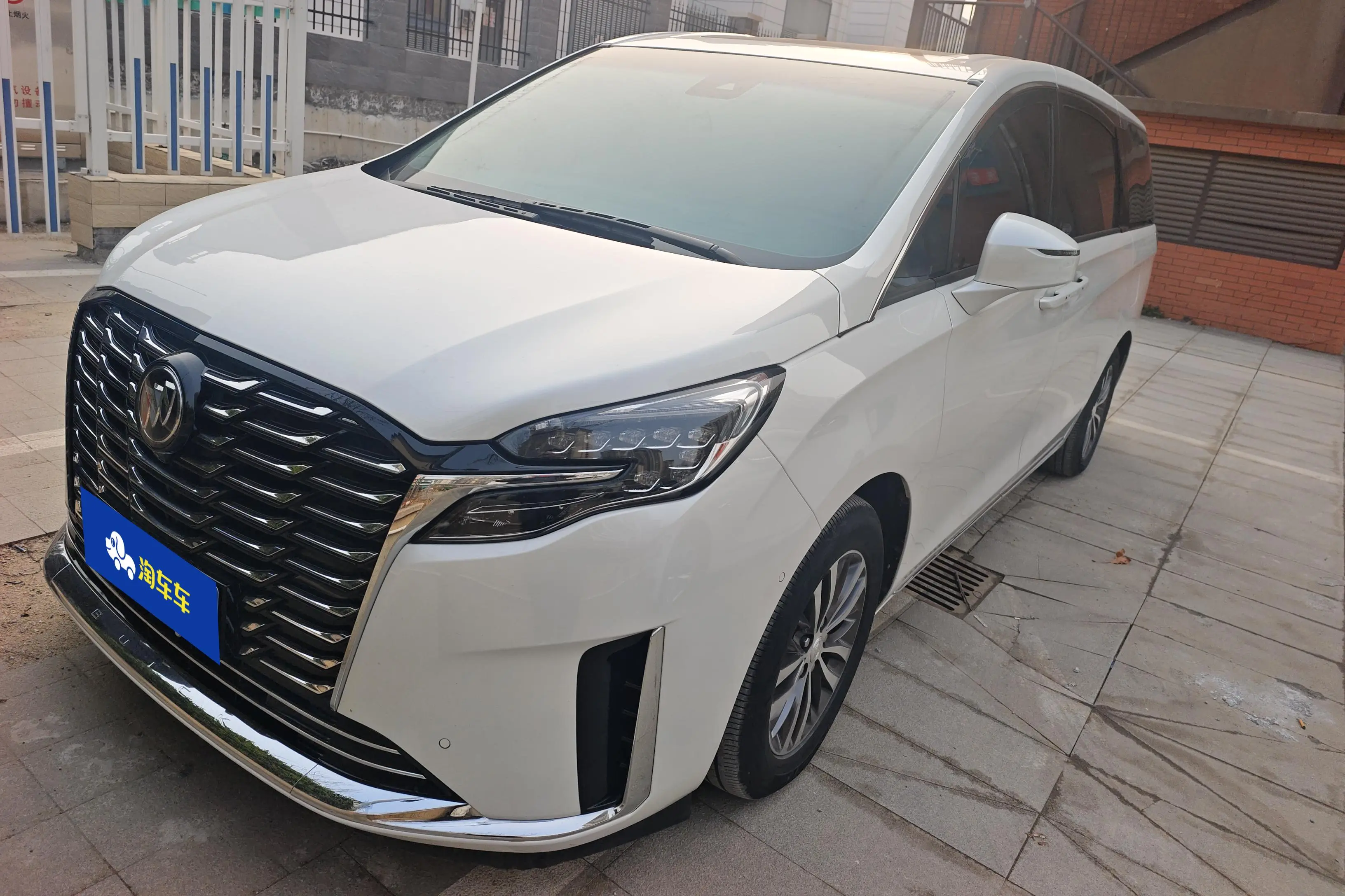 Buick GL8