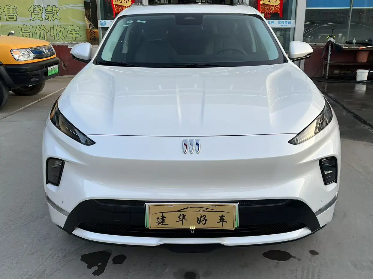 Buick E5  из Китая