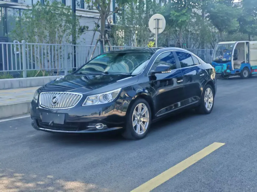 Buick LaCrosse  из Китая