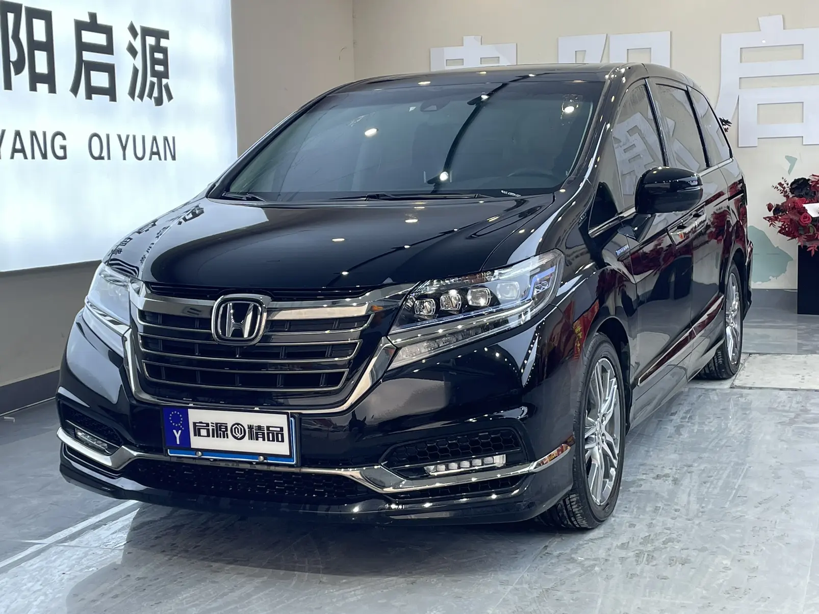 Honda Elysion (Alison)  из Китая